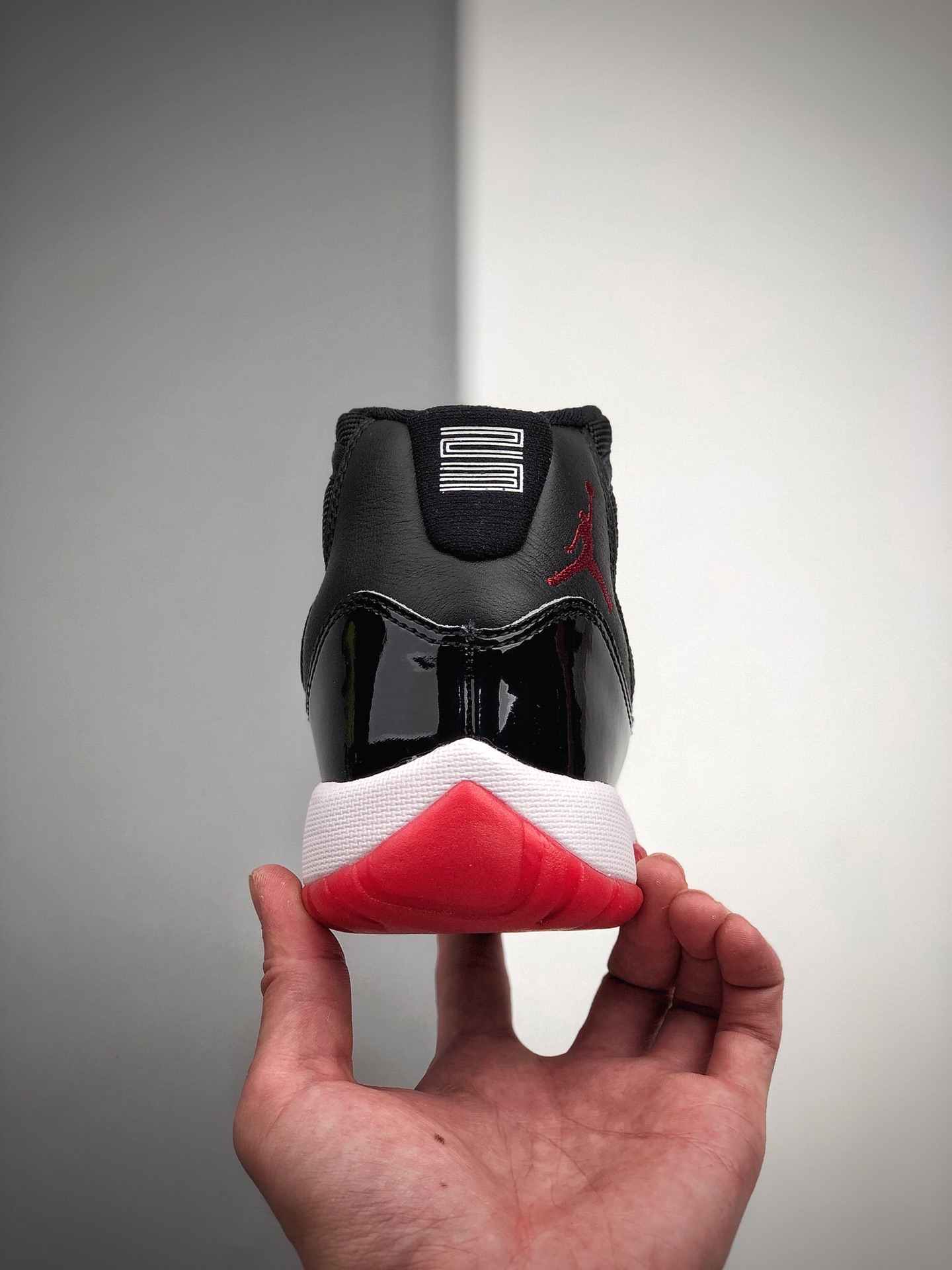 310 Air Jordan 11 RETRO  Bred【GS】高帮篮球鞋/黑红 货号：378038-061