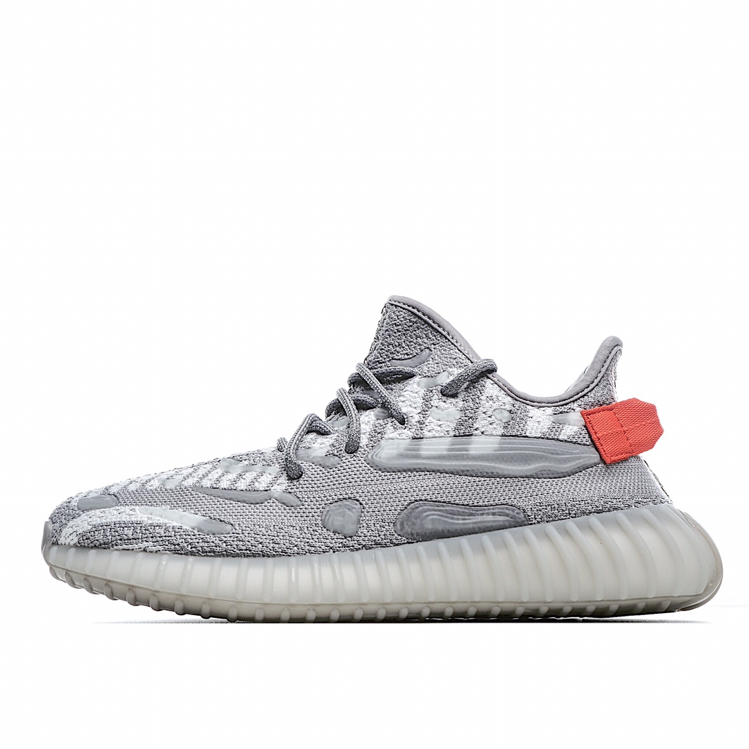 H0 椰子三代 夜光3M反光系列 侃爷再度联乘Adidas Yeezy Boost 350 V3 百搭轻便爆米花中底休闲运动慢跑鞋。鞋面上不规则的花纹，潮流气息十足，搭载Boost 中底吸睛力满满。官方