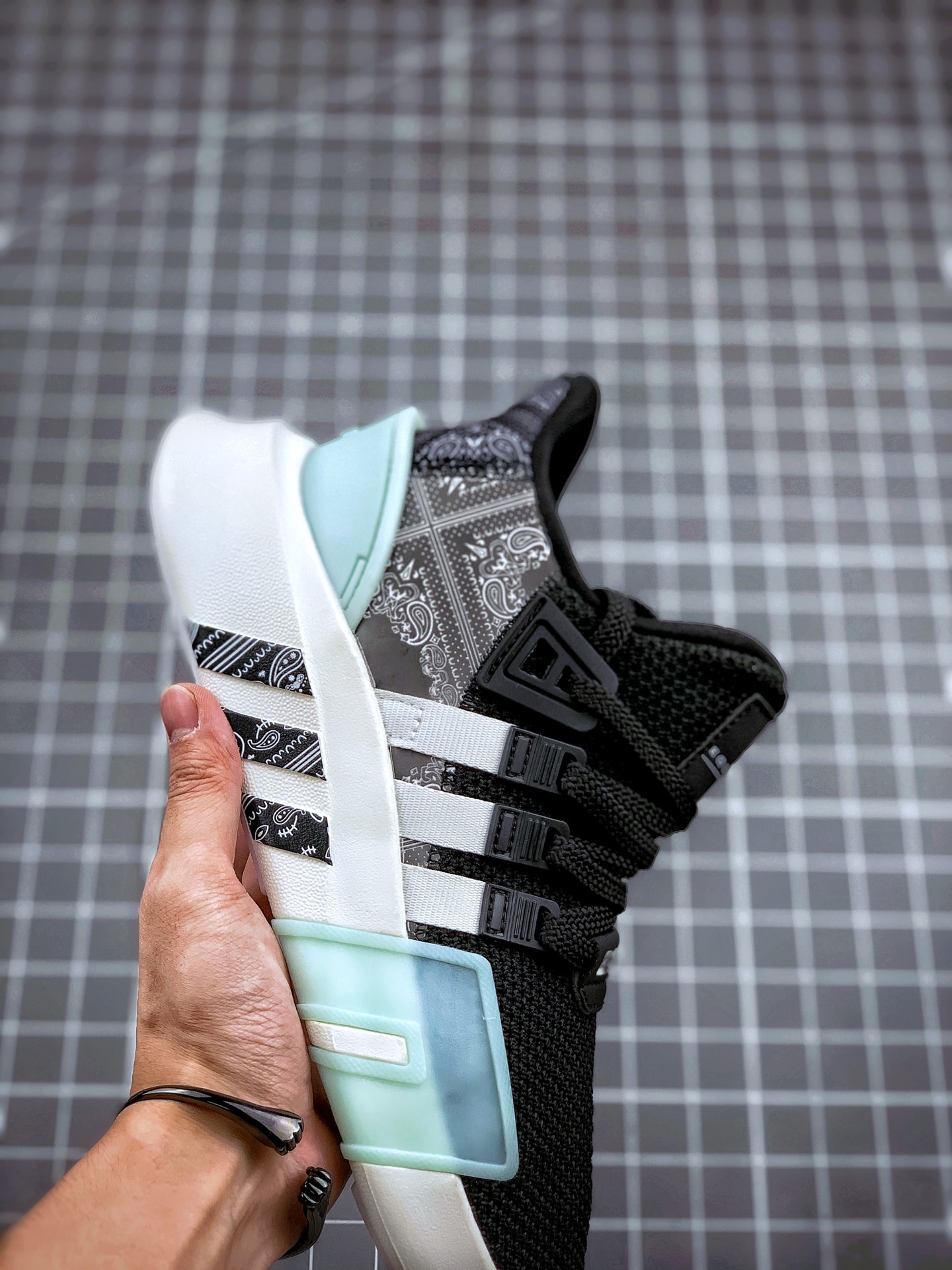 180 原装公司级 代购指定版本  AD EQT Bask ADV 黑蓝针织 FV4536