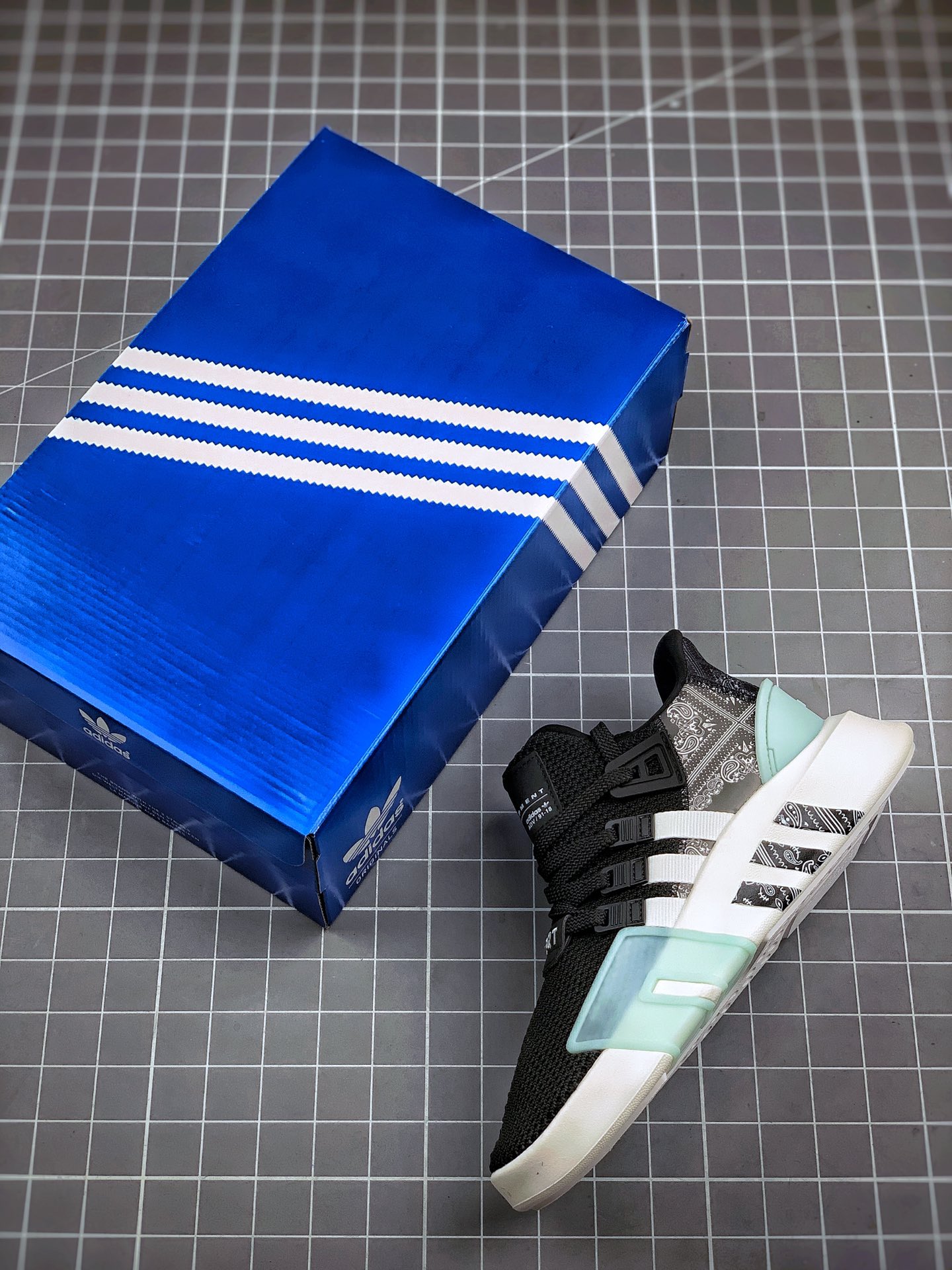 180 原装公司级 代购指定版本  AD EQT Bask ADV 黑蓝针织 FV4536