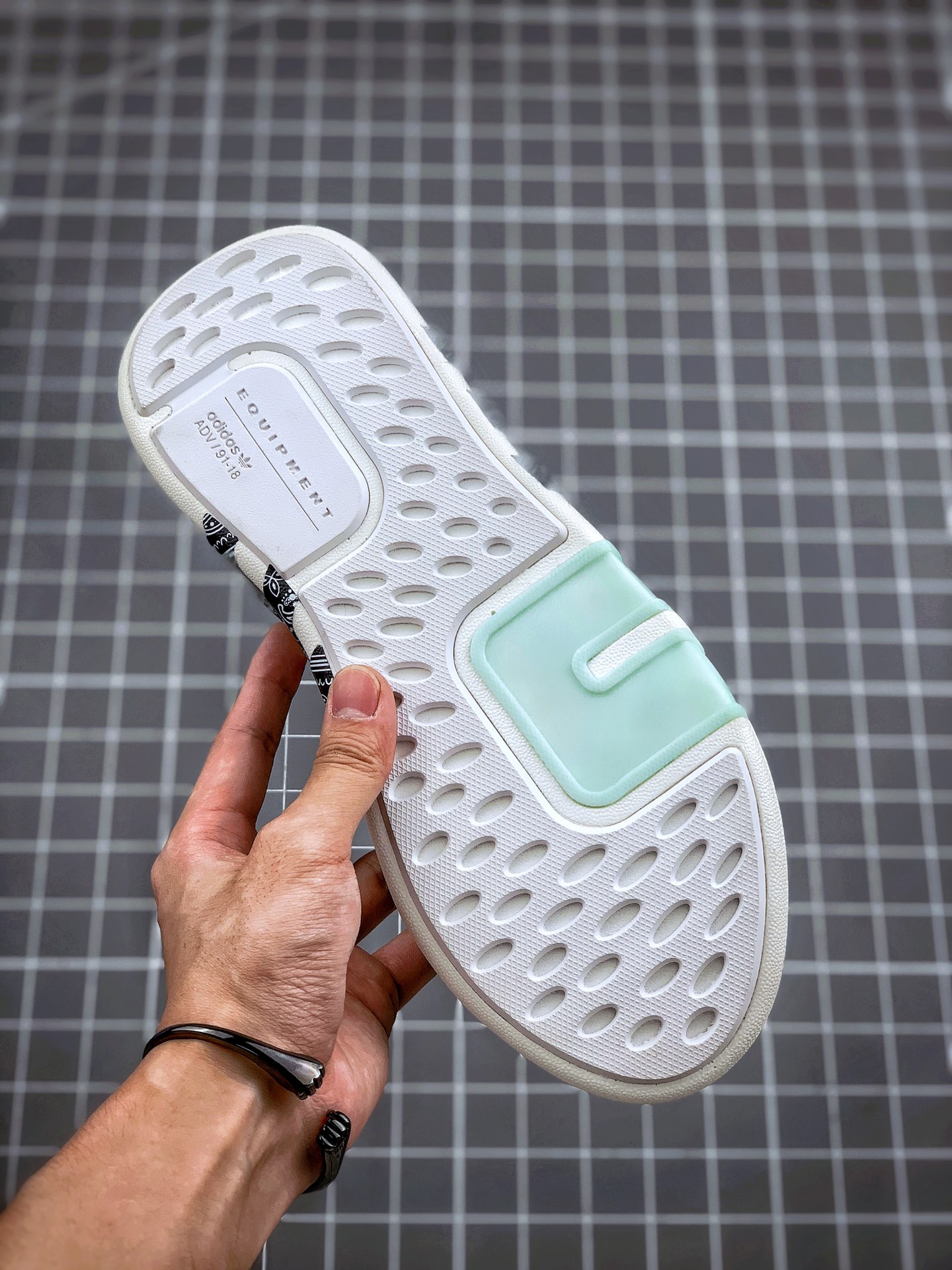 180 原装公司级 代购指定版本  AD EQT Bask ADV 黑蓝针织 FV4536