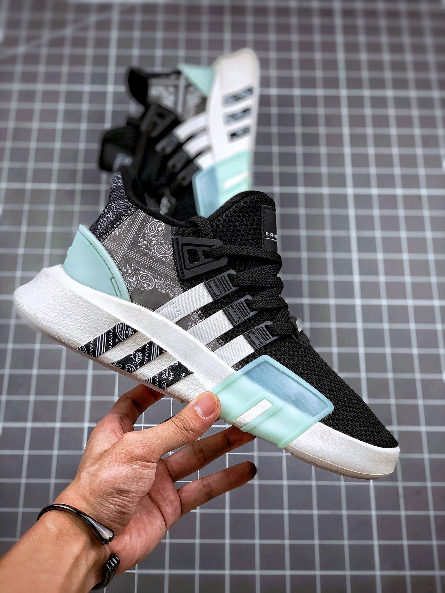 180 原装公司级 代购指定版本  AD EQT Bask ADV 黑蓝针织 FV4536