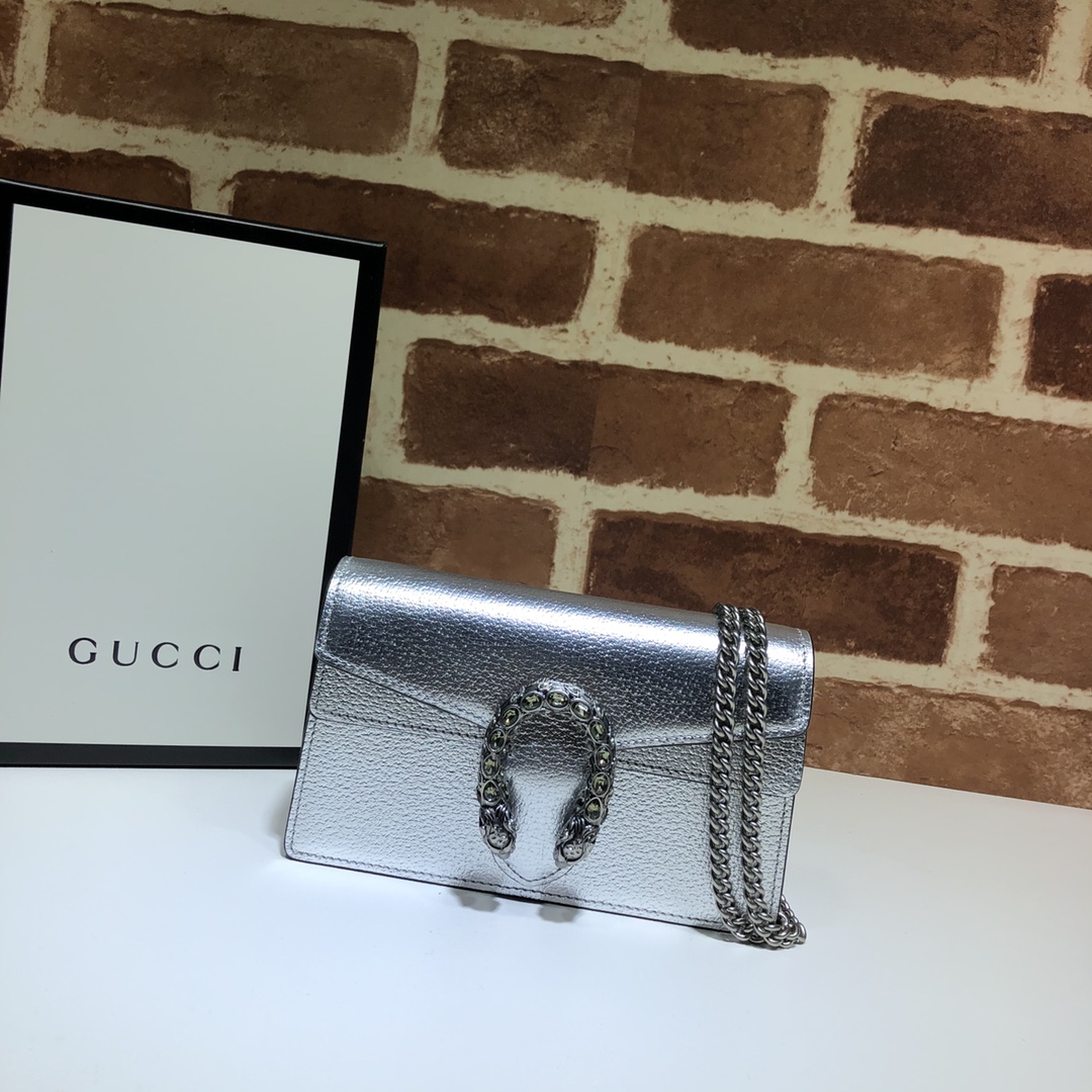 NO:185703,(Authentic grade original leather version chain bag) counter quality, top-quality original goods, real-life photos!  Model number 476432 silver size width 16.5X height 10X side width 4.5, shipped!  ,GUCCI large-scale original leather goods,gucci19860909（正品级 原厂皮版本 链条包）专柜品质,顶级原单货,实物实拍！款号476432银色尺寸宽16.5X高10X侧宽4.5,出货啦！,GUCCI大厂货原厂皮,gucci,Bag