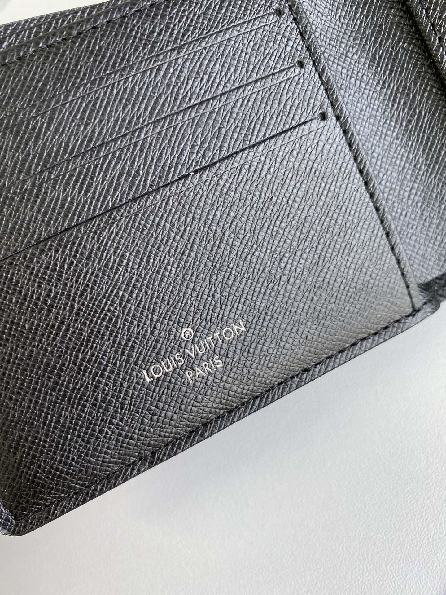 Classic Leather Bifold Wallet in different colors