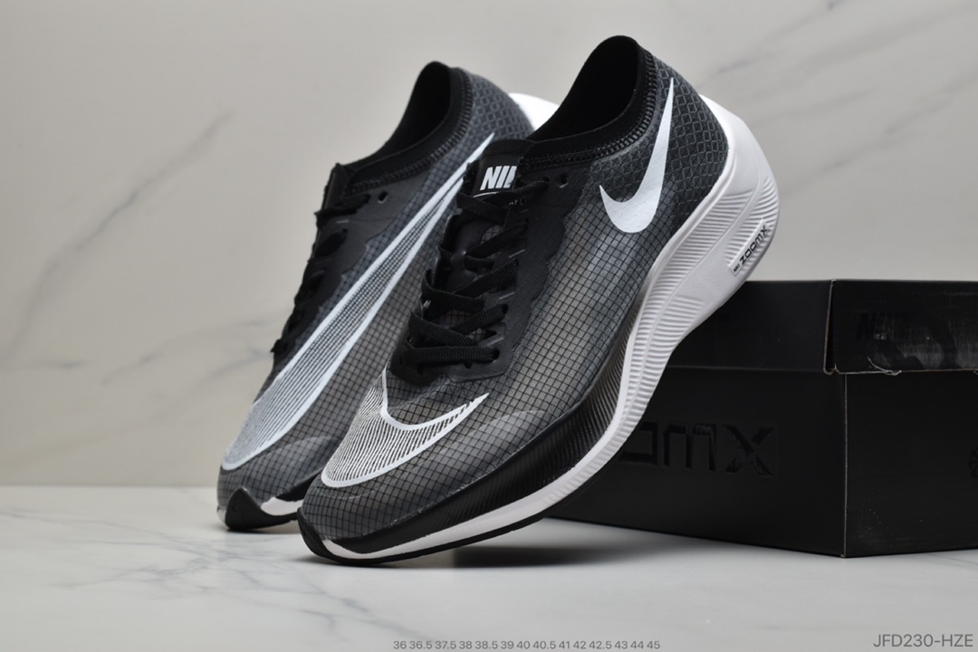 160 公司级 Nike ZoomX Vaporfly Next% 彩虹配色 马拉松跑步鞋  货号：A04568 001