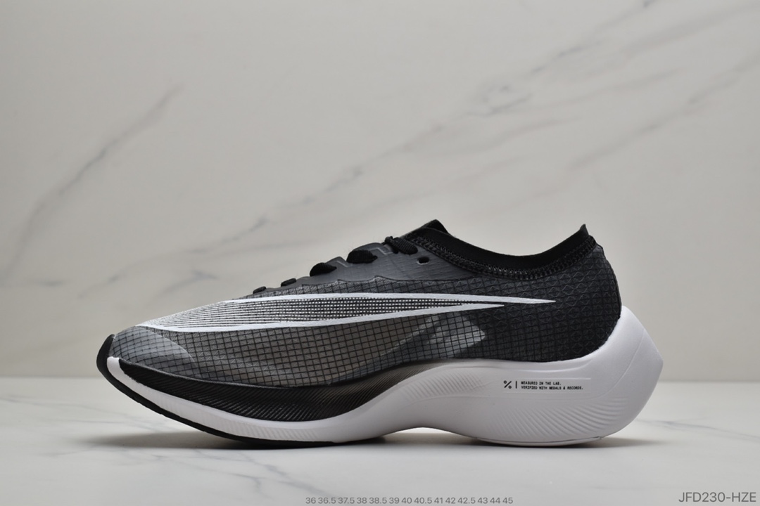 160 公司级 Nike ZoomX Vaporfly Next% 彩虹配色 马拉松跑步鞋  货号：A04568 001