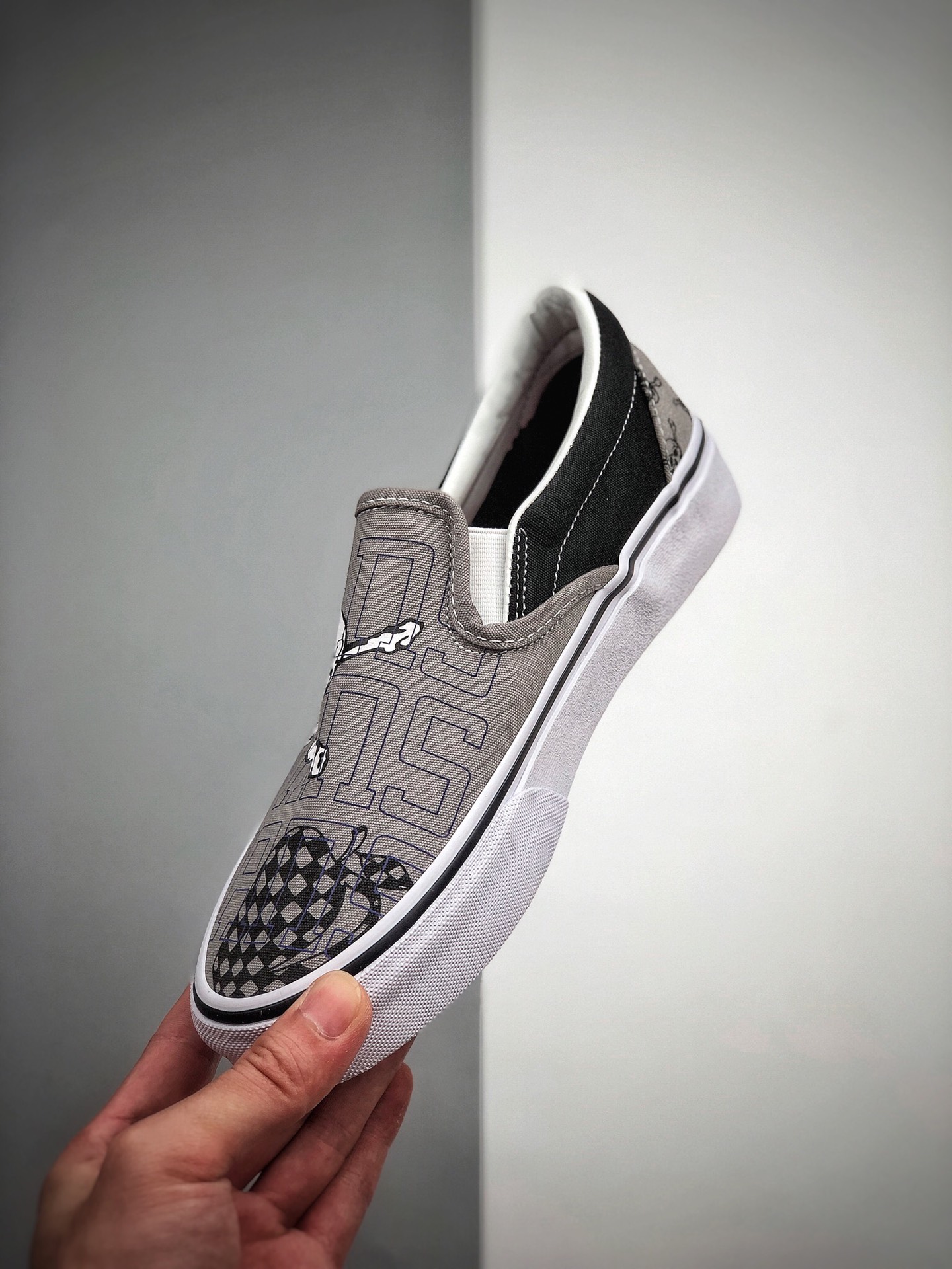 140 VANS 2020新款BIG SLOGAN骷髅樱桃印花OG slip-on 一脚蹬板板鞋型号:BC01