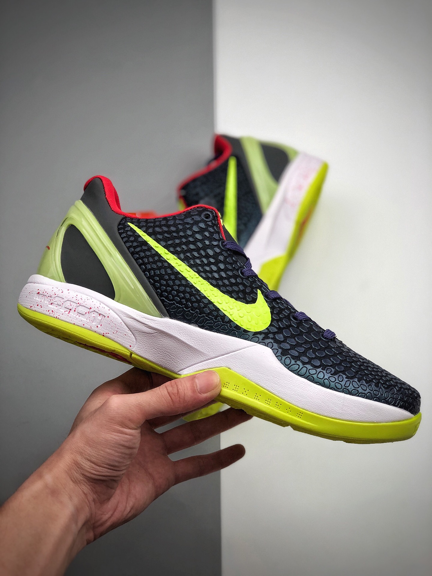 250 NIKE Kobe 6Elite Low 科比VI 6 代 低帮网鞋面男子实战篮球鞋CW2190-500