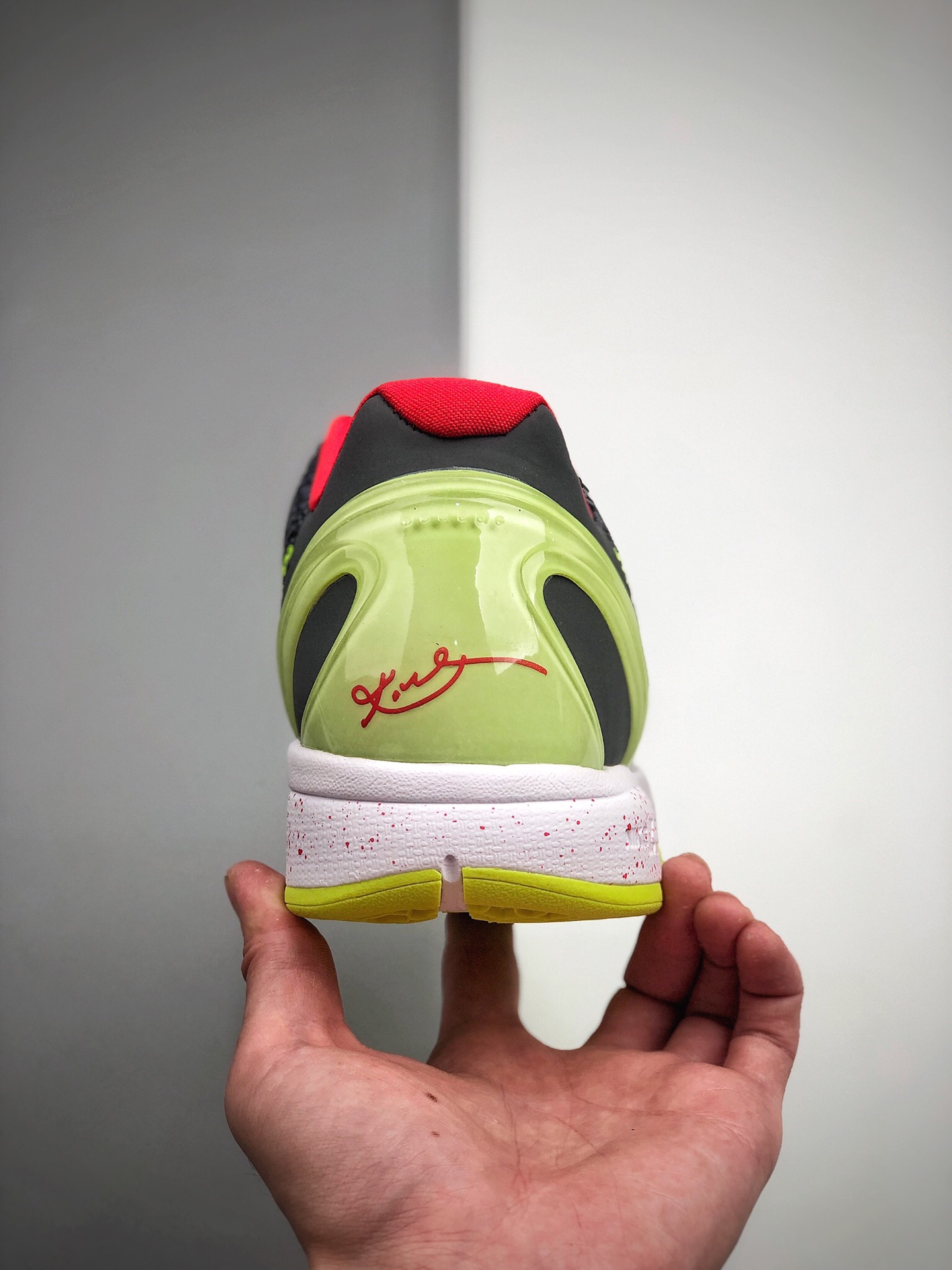 250 NIKE Kobe 6Elite Low 科比VI 6 代 低帮网鞋面男子实战篮球鞋CW2190-500