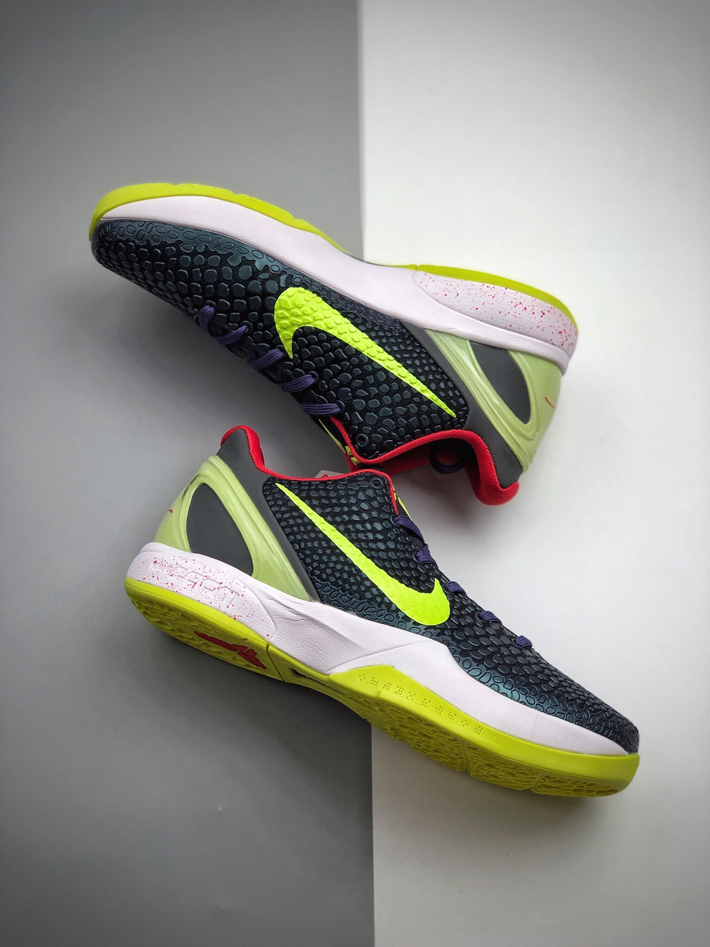 250 NIKE Kobe 6Elite Low 科比VI 6 代 低帮网鞋面男子实战篮球鞋CW2190-500