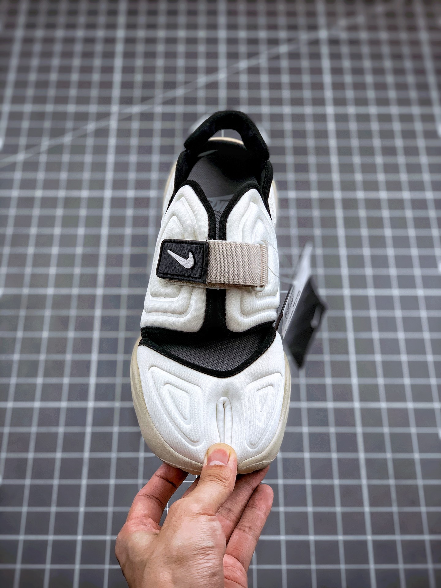 160 Nike Aqua Rift “Summit White” 权志龙推荐分趾鞋 BQ4797-100