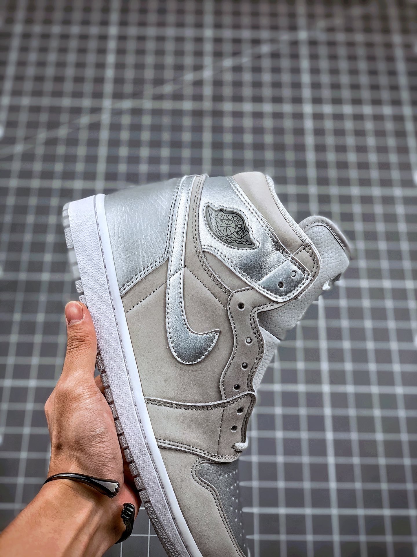 290 Air Jordan 1 High OG “Japan” 日本限定 货号：DC1788-029