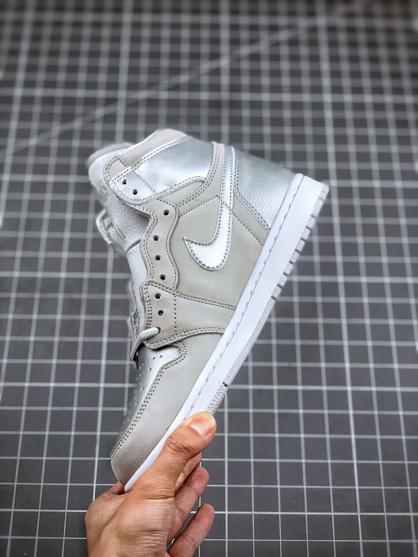 290 Air Jordan 1 High OG “Japan” 日本限定 货号：DC1788-029