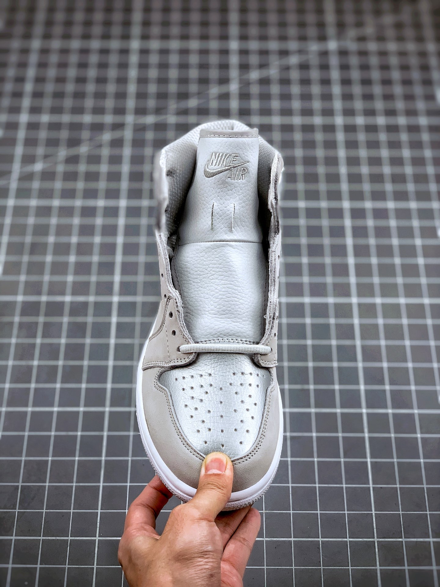 290 Air Jordan 1 High OG “Japan” 日本限定 货号：DC1788-029