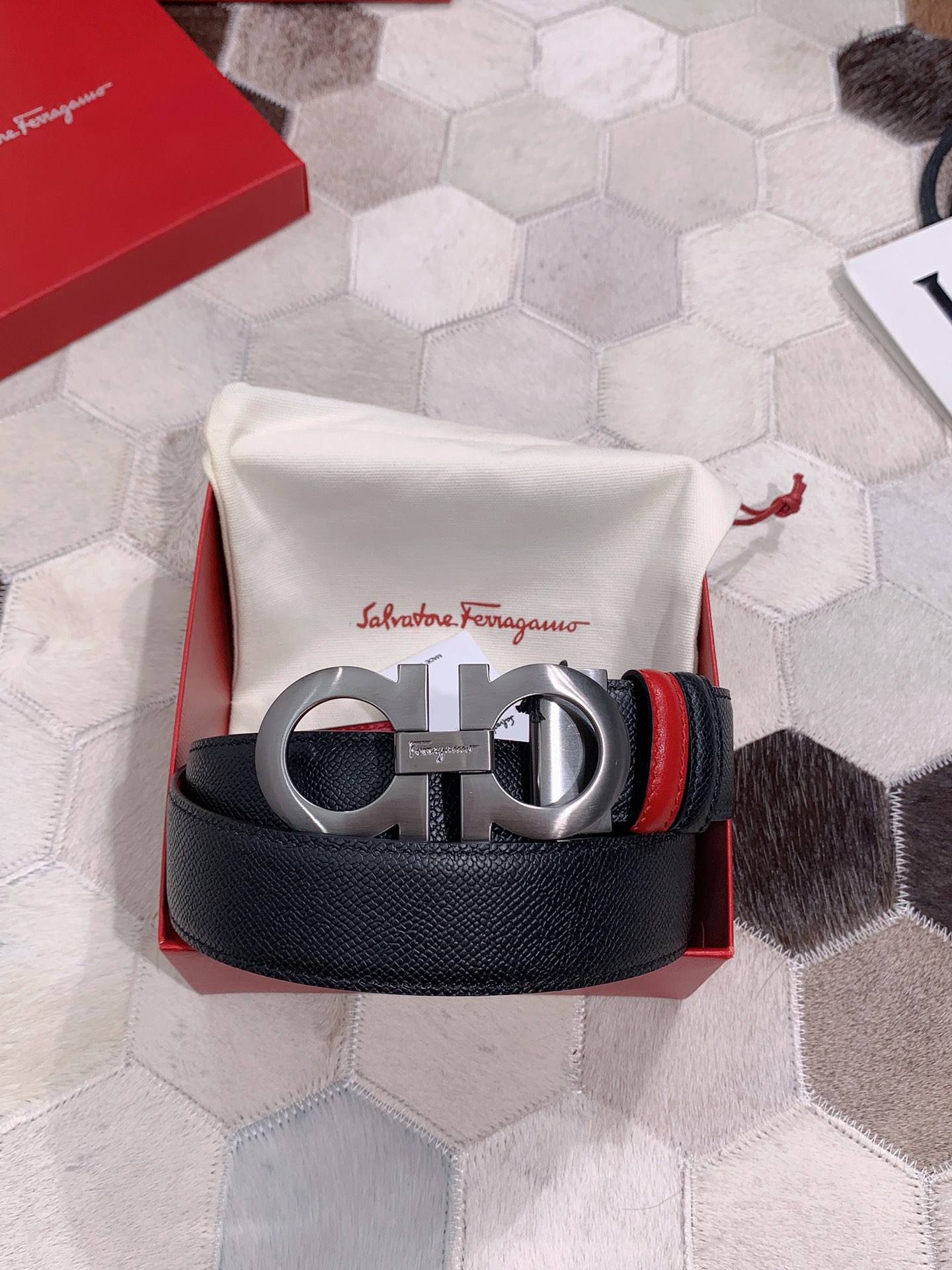 Salvatore Ferragamo Men's 3.5cm Adjustable Leather Belt with Buckle