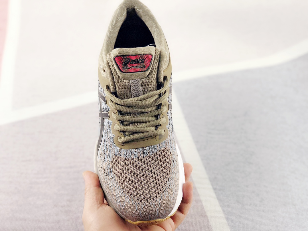 gel nimbus flytefoam