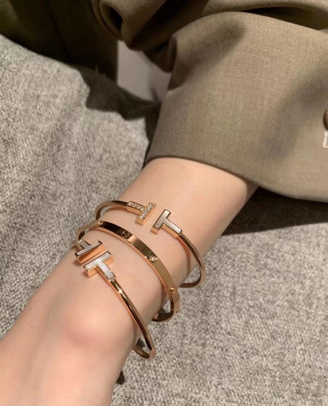Tiffany & Co. T控 伴钻伴白贝双t手镯