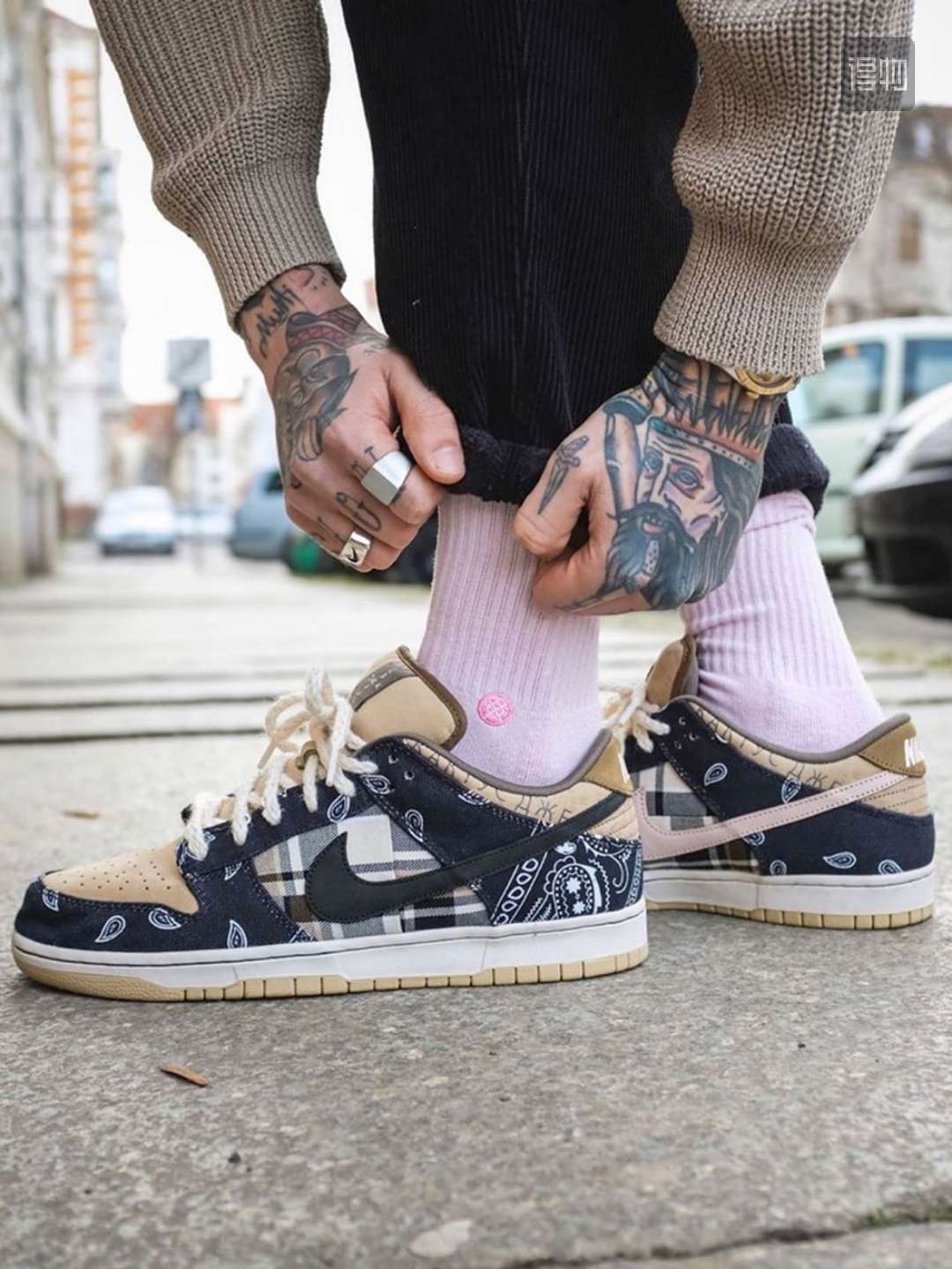 360 Travis Scott × SB Dunk Low 腰果花 原装鞋盒包装 CT5053-001