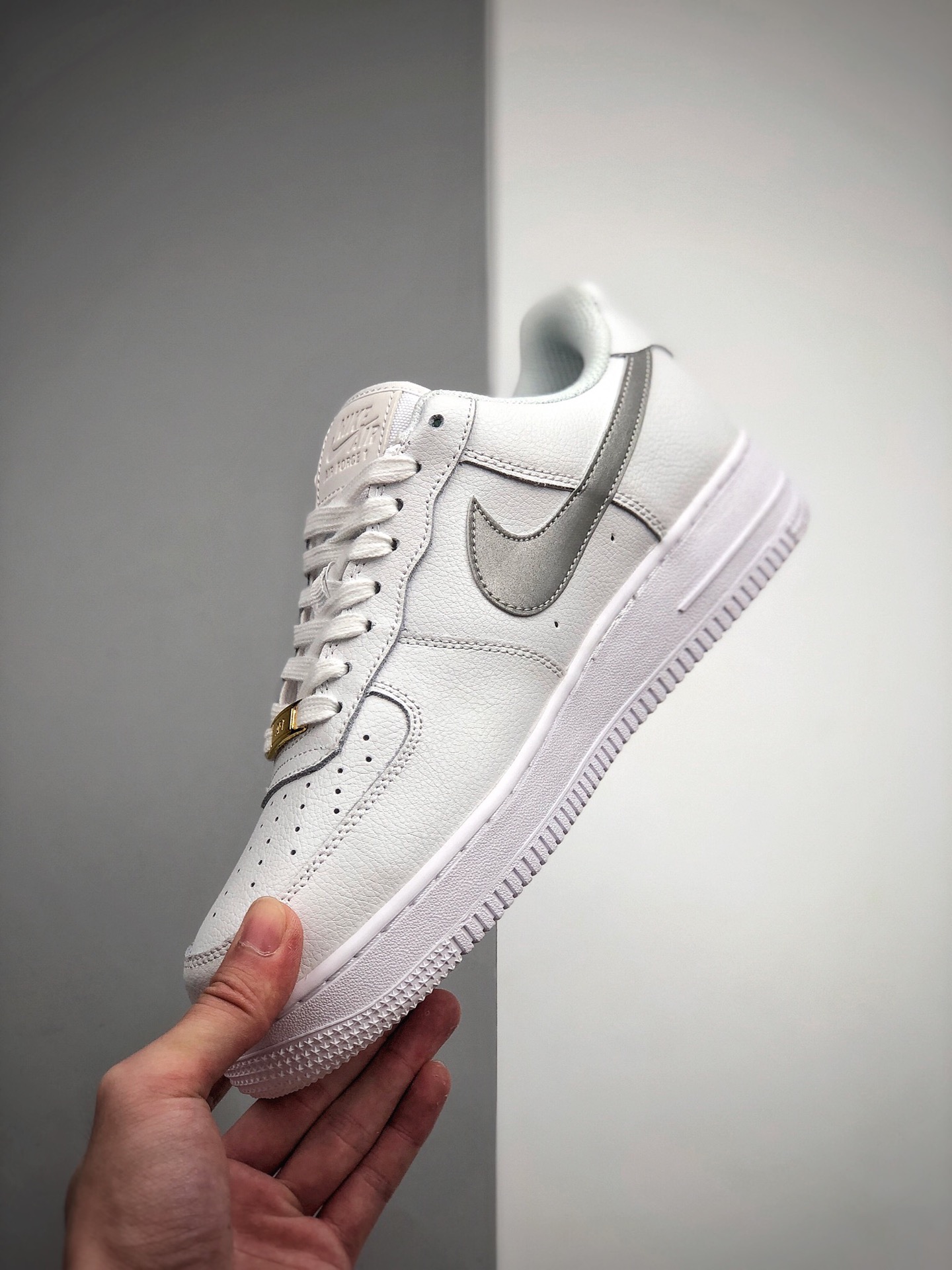 180  Nike Air Force 1 Low 白银3M反光 空军一号低帮百搭休闲运动板鞋AH0287-012