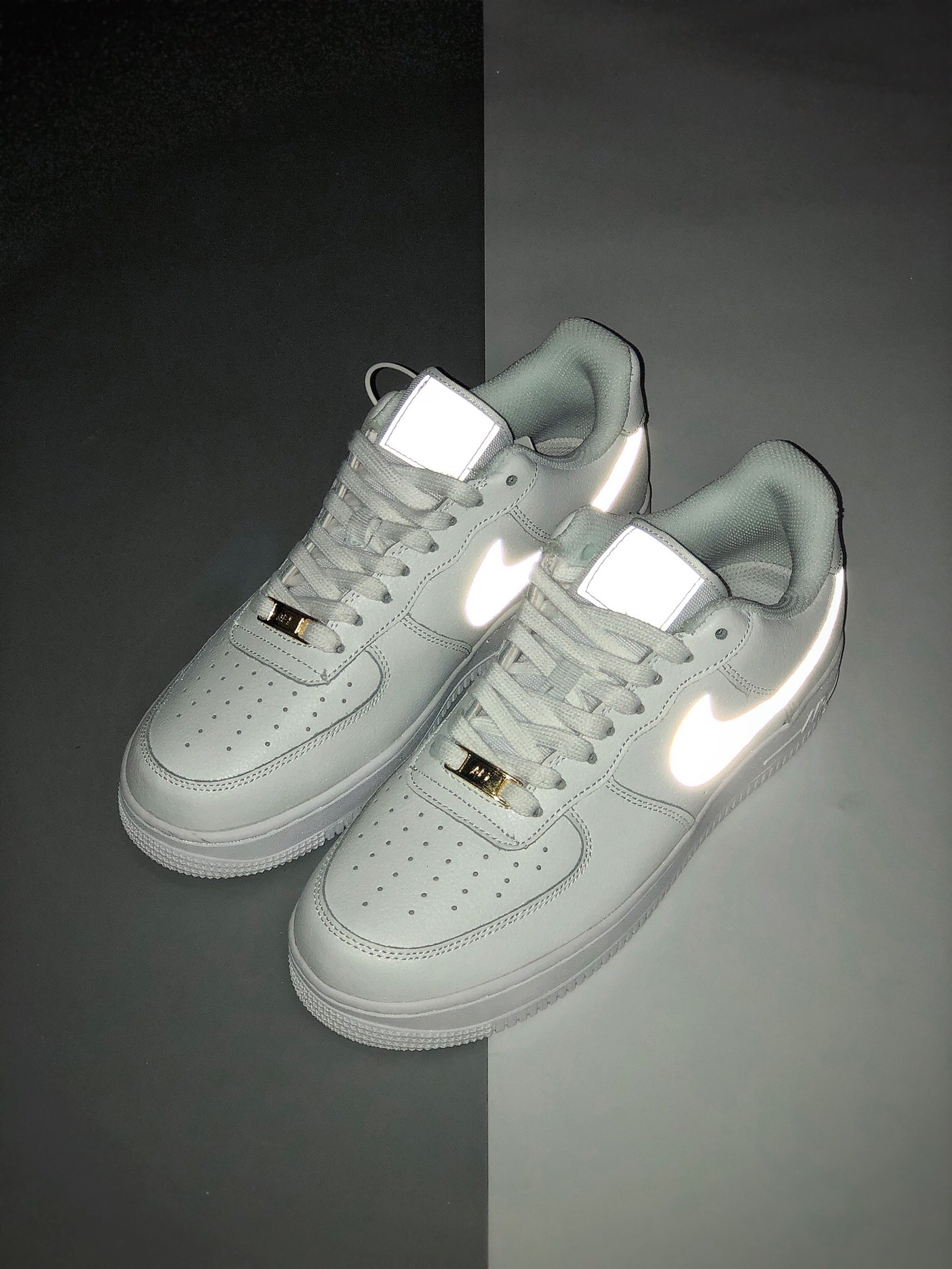 180  Nike Air Force 1 Low 白银3M反光 空军一号低帮百搭休闲运动板鞋AH0287-012