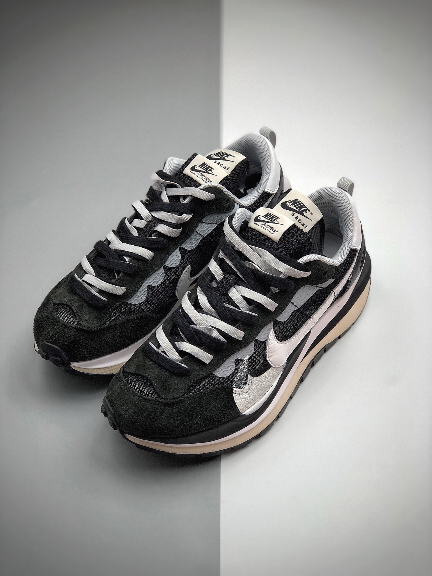 330 日式解构美学联名Sacai x Nike Pegasus Vaporfly” CV1363-100 CI9928-300 CV1363-101