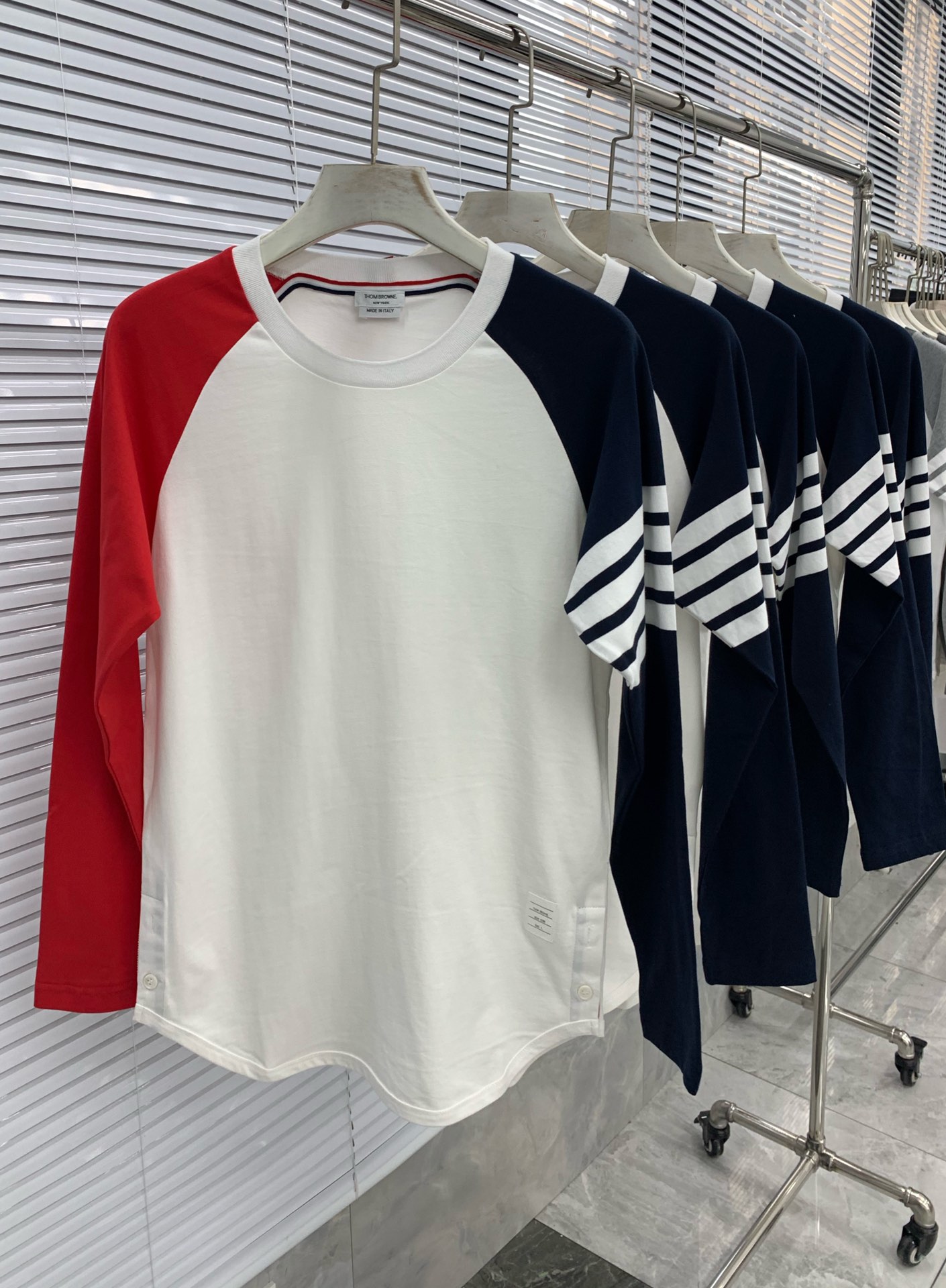 톰브라운 남성 긴팔 126393 Thom Browne Long Sleeve 썸네일 이미지