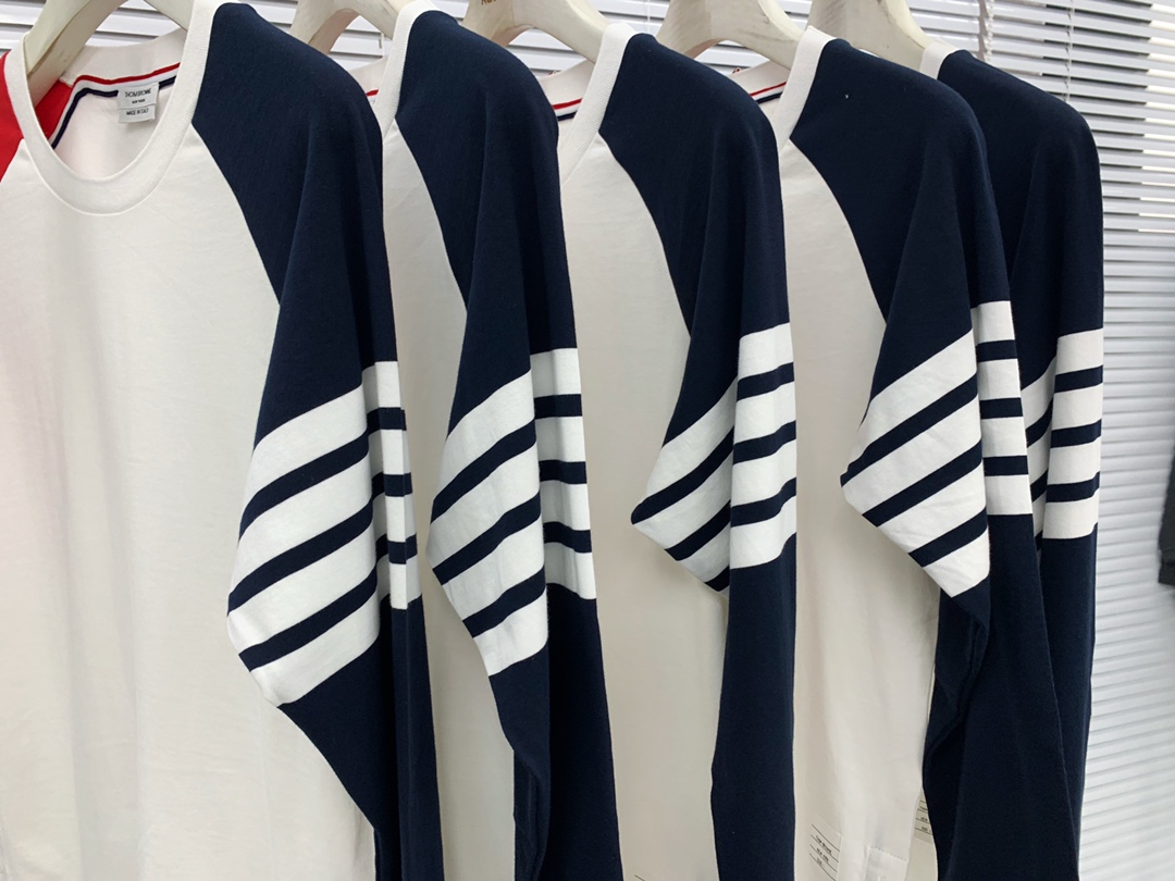 톰브라운 남성 긴팔 126393 Thom Browne Long Sleeve 썸네일 이미지