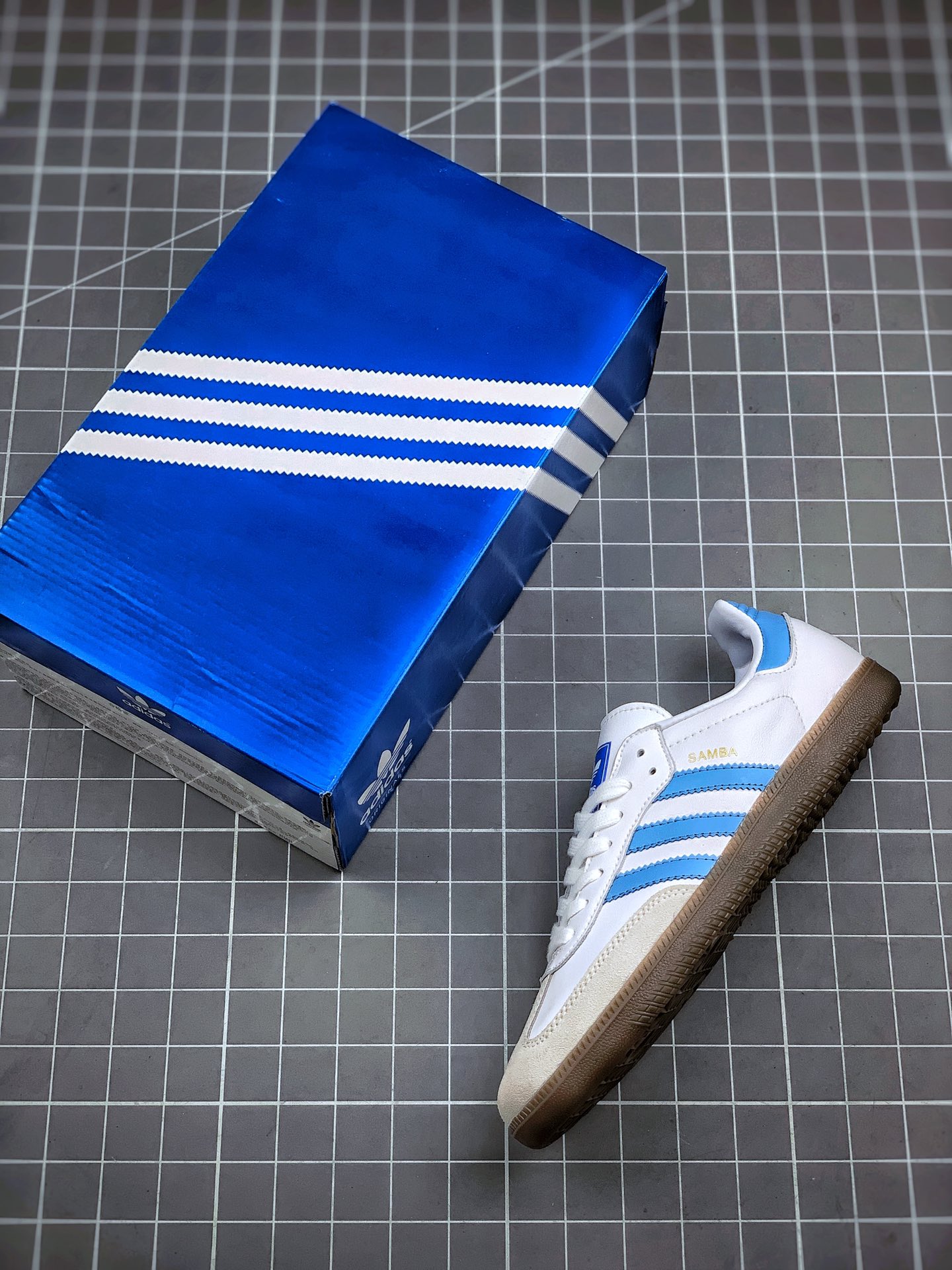 160 Adidas Samba OG Club 桑巴纪念日系列 休跑鞋 货号：EG9327