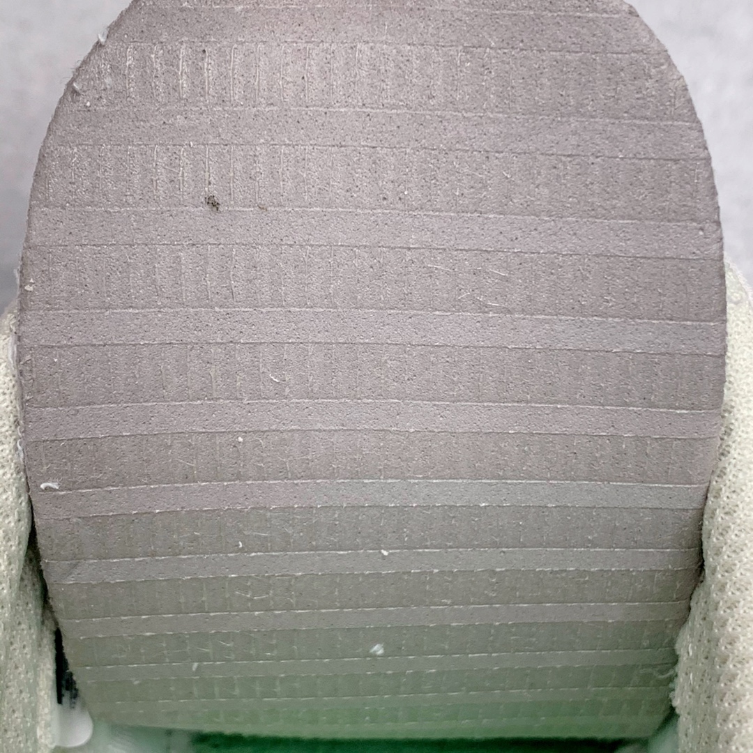 图片[9]-＃平台订单 J.Crew x NK Killshot II Leather 联名复古板鞋 采用米白色皮革制作鞋身 Swoosh 点缀其中 最后搭载棕色生胶大底 流露出满满的复古气气息 尺码：36 36.5 37.5 38 38.5 39 40 40.5 41 42 42.5 43 44-选品中心