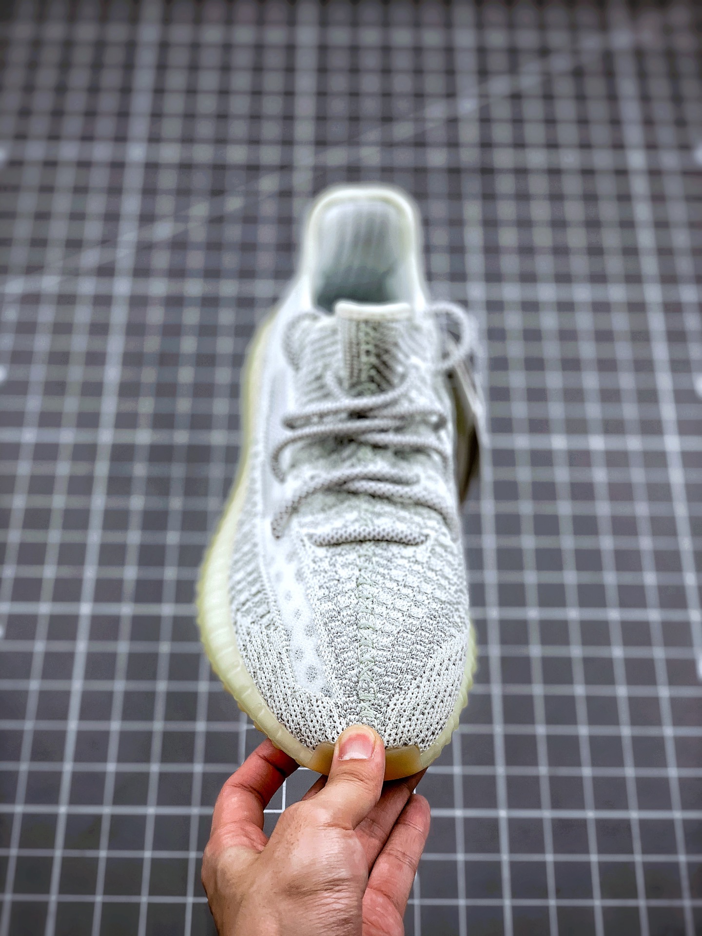 200 Adidas Yeezy 350 Boost V2  “Yeshaya Refective” 灰满天星