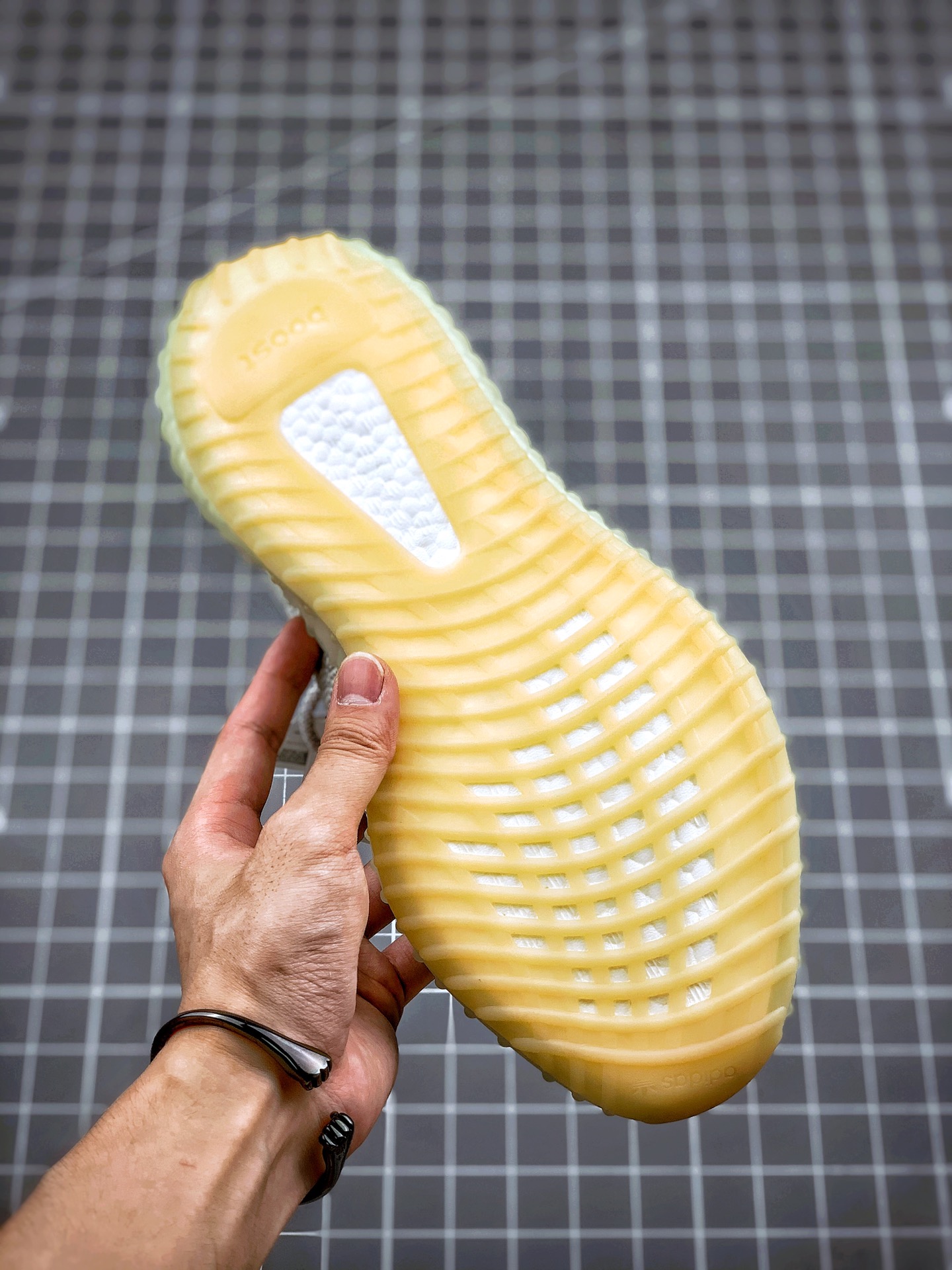 200 Adidas Yeezy 350 Boost V2  “Yeshaya Refective” 灰满天星