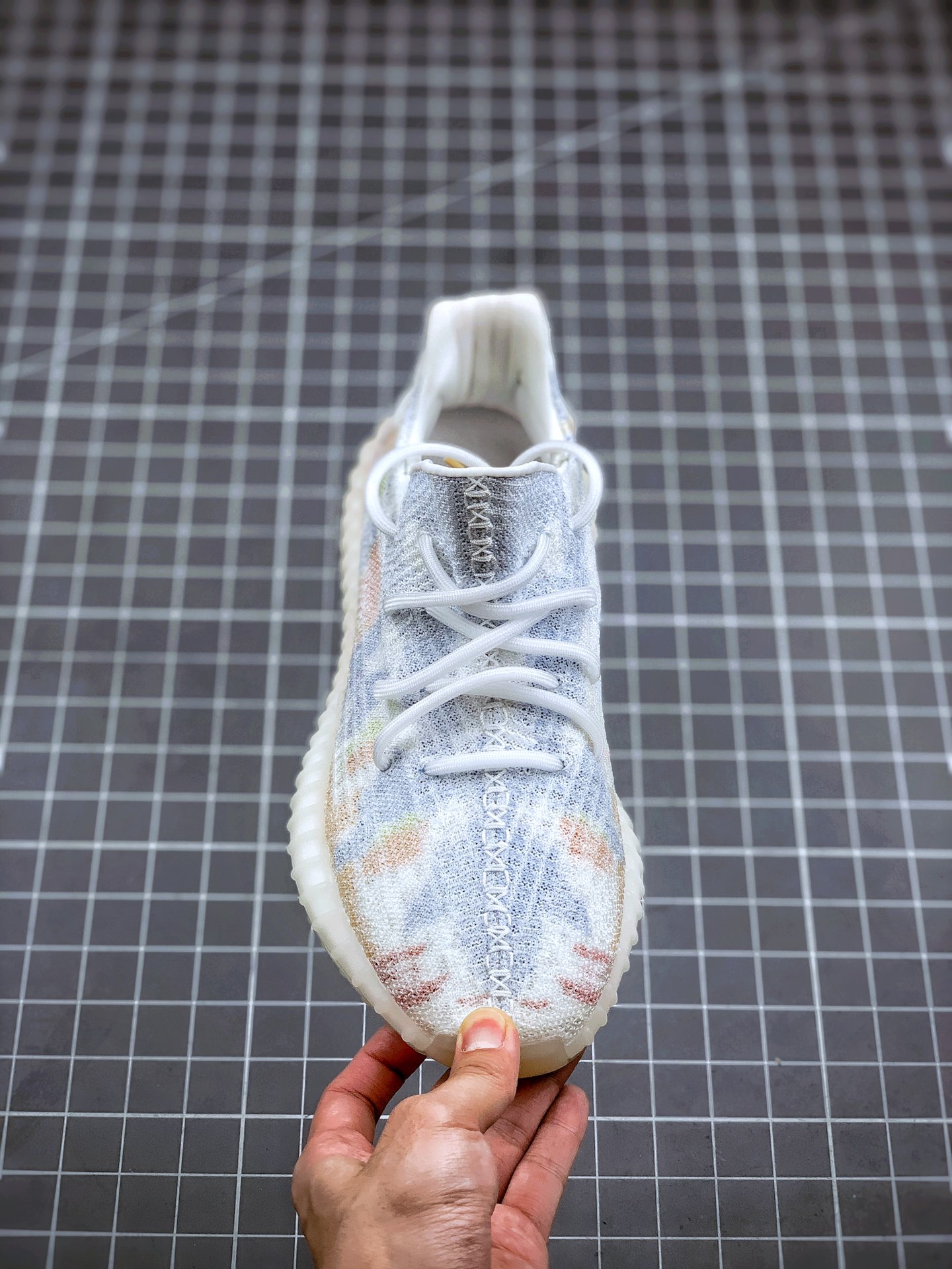 290 Adidas Yeezy 350V2 「亲友限定」