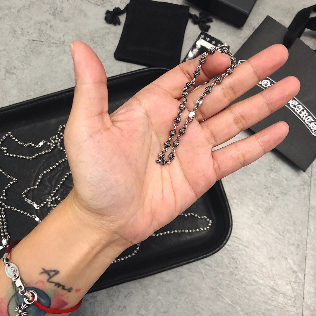 Chrome Hearts 新品上架𝗖𝗵𝗿𝗼𝗺𝗲 𝗛𝗲𝗮𝗿𝘁𝘀 克罗心转运珠十字球手链/项链