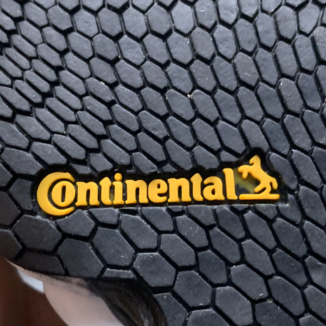 170 Adidas 阿迪达斯 AlphaBounce  Beyond m 阿尔法10代 冰丝面休闲跑步鞋 CG5603 CG5605  CG5608