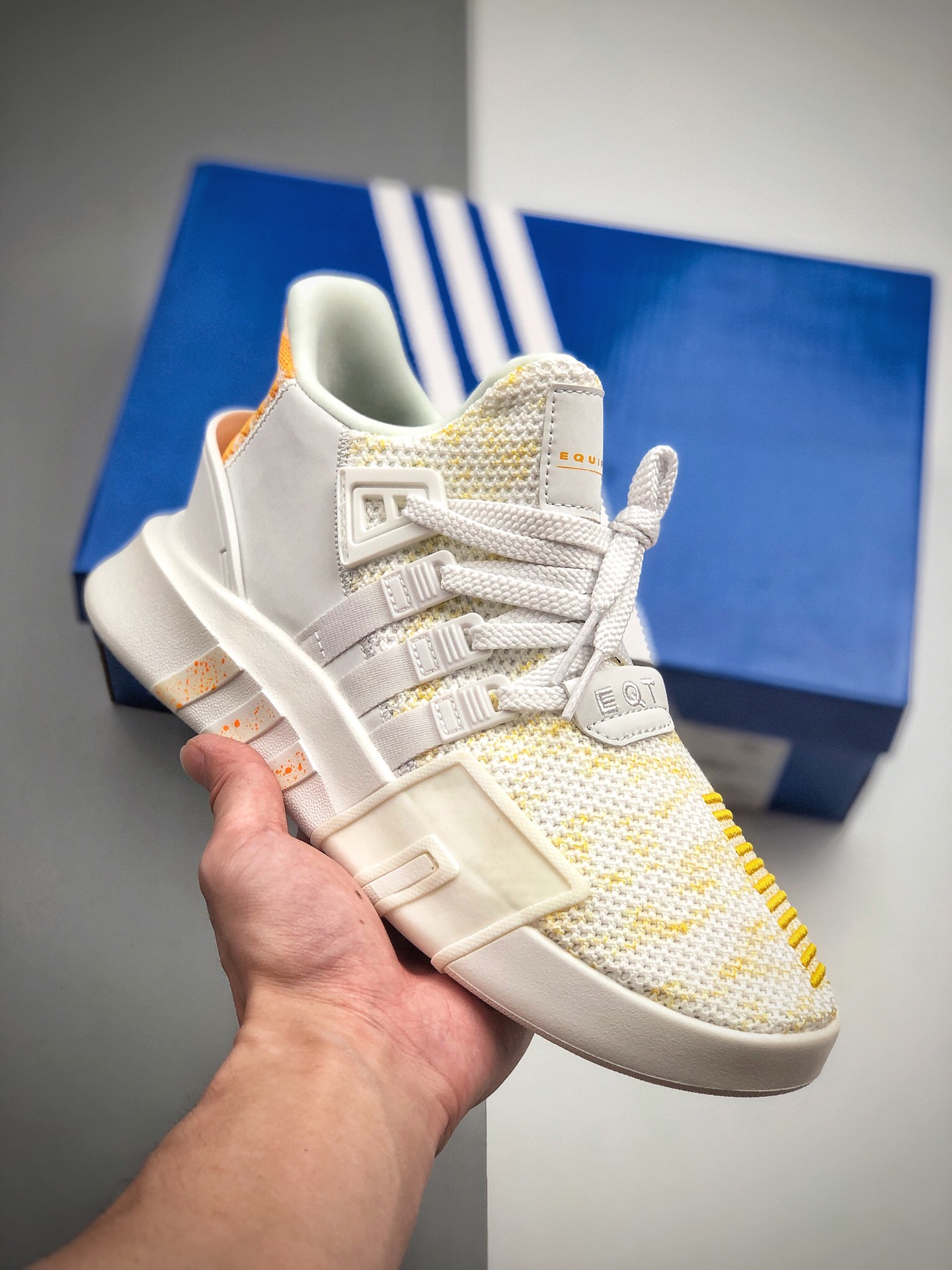 180 Adidas EQT Basketball ADV 系列街头篮球短筒针织慢跑鞋