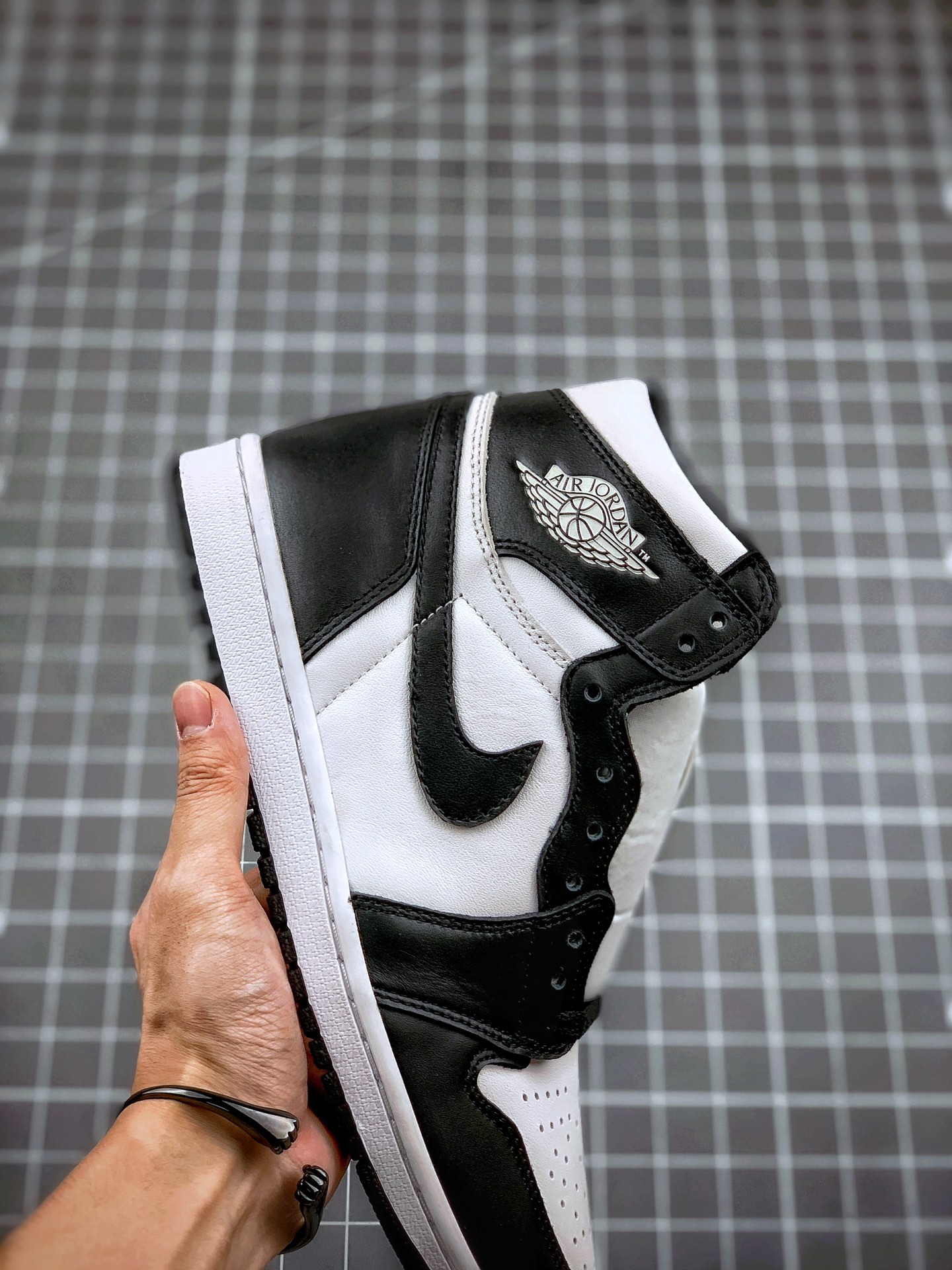 290 Air Jordan 1 High “Yin Yang Pack” AJ1高帮 黑白熊猫 货号：555088-010