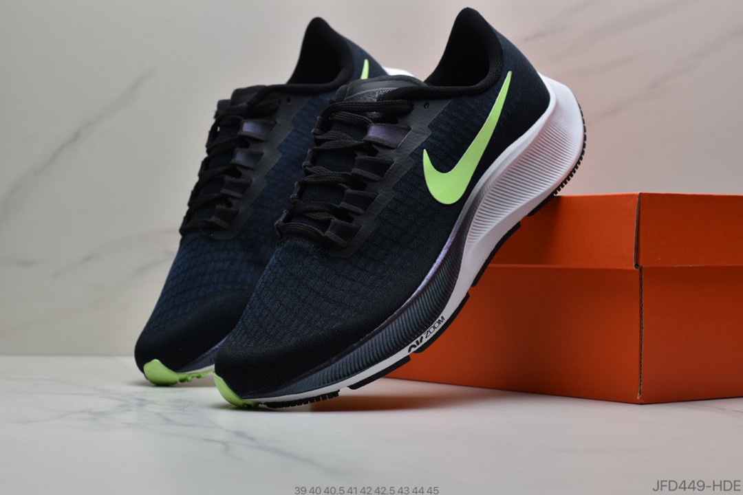170 公司级 耐克 Nike Zoom Pegasus 37 Turbo 2登月37代 透气缓震疾速跑鞋 BQ9646 004