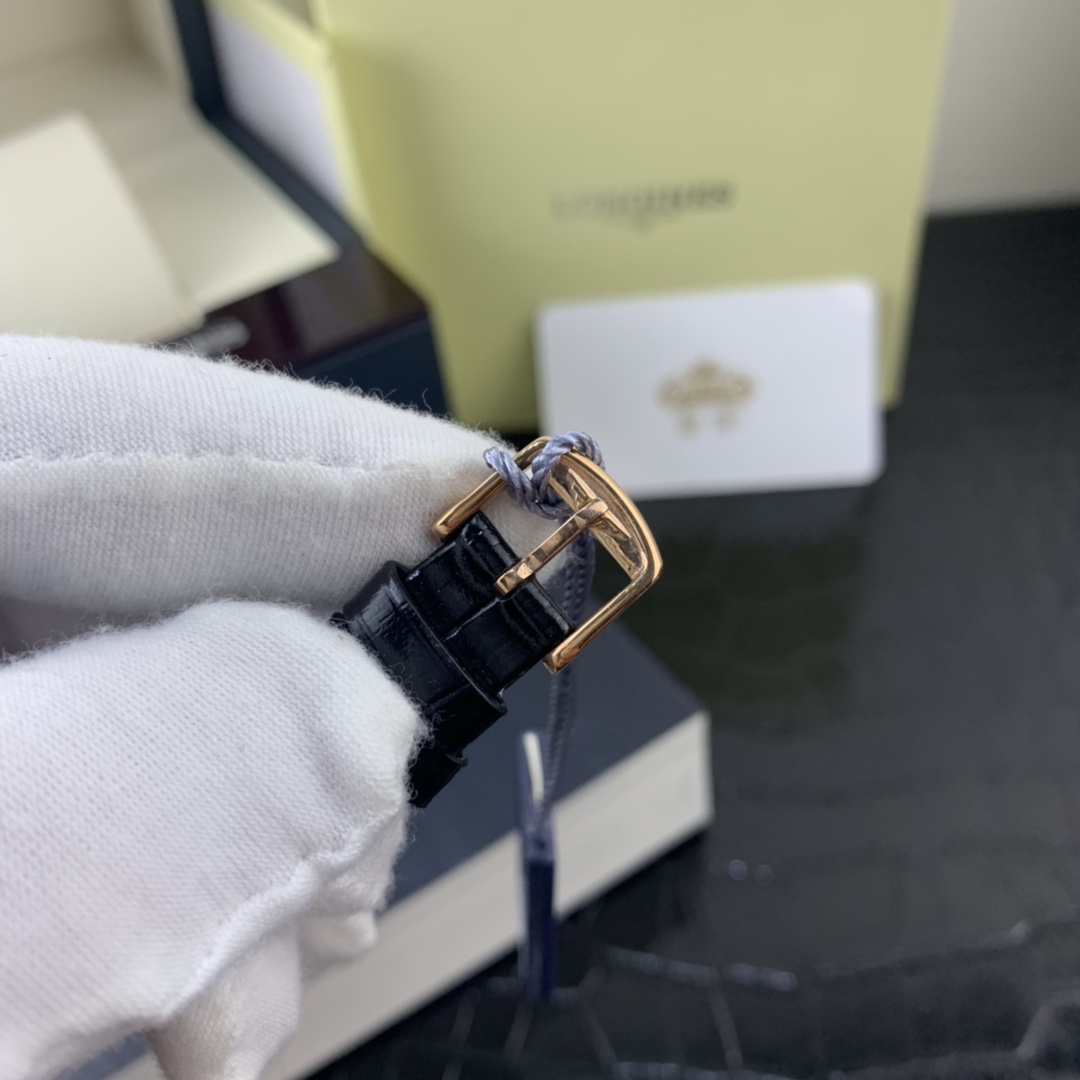 Longines 皇家 浪琴黛绰维纳系列镶钻女表