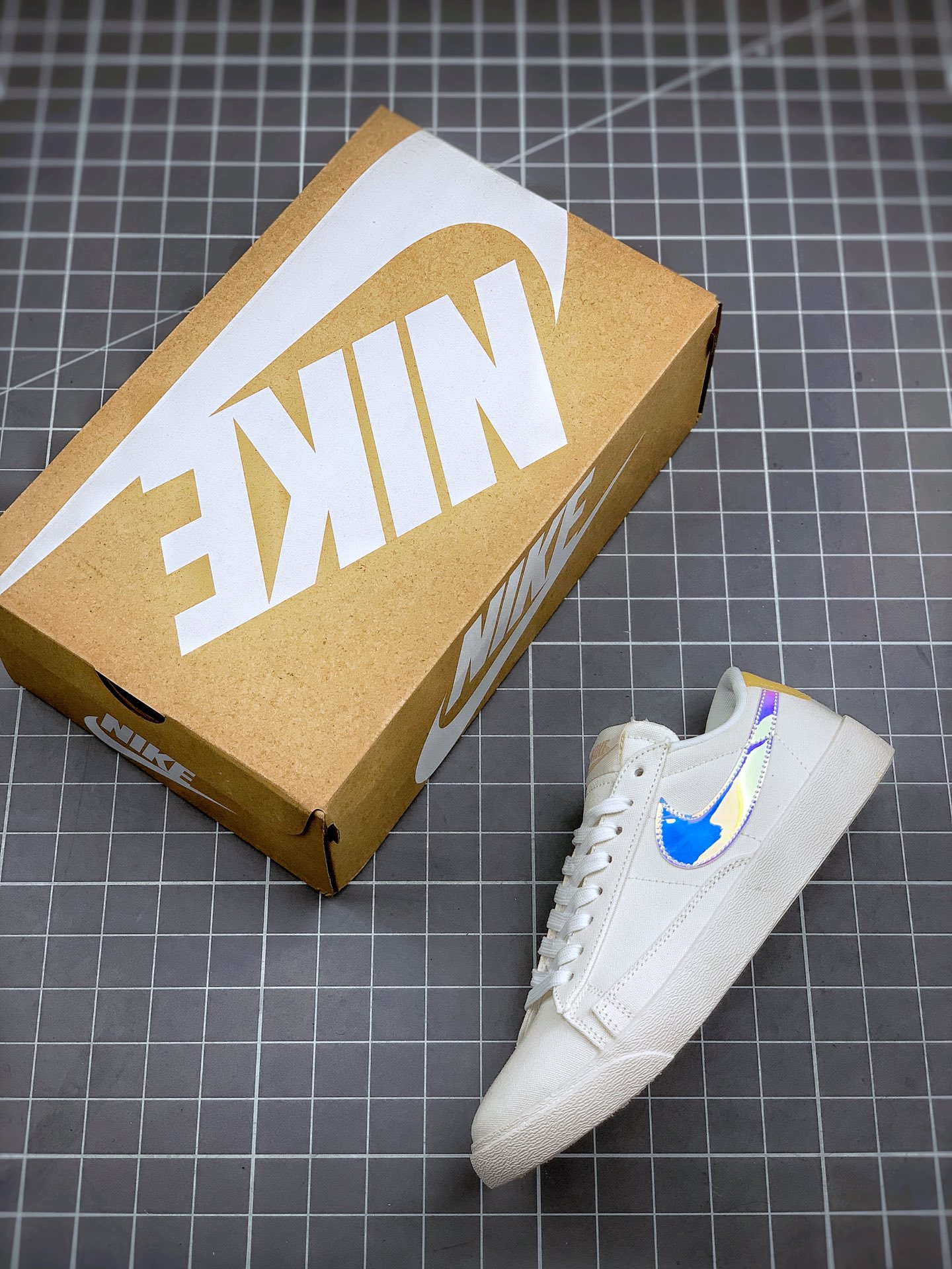 160 NK Blazer MID QS HH 米白镭射 夏日帆布限定系列