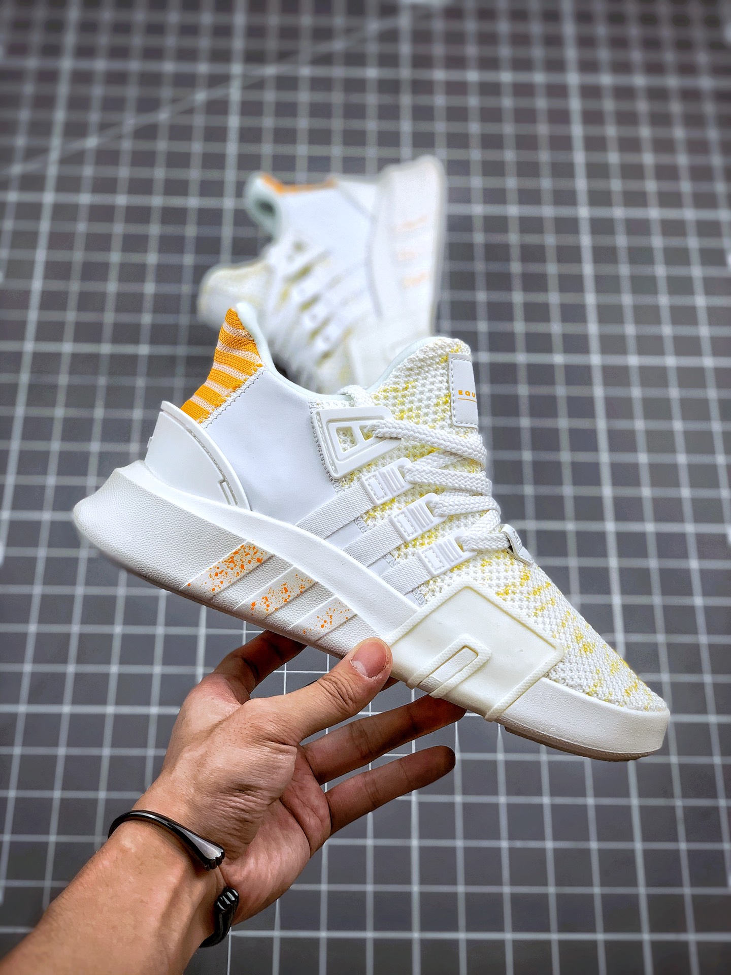 180  AD EQT Bask ADV 白金针织 原装织面 EE5050