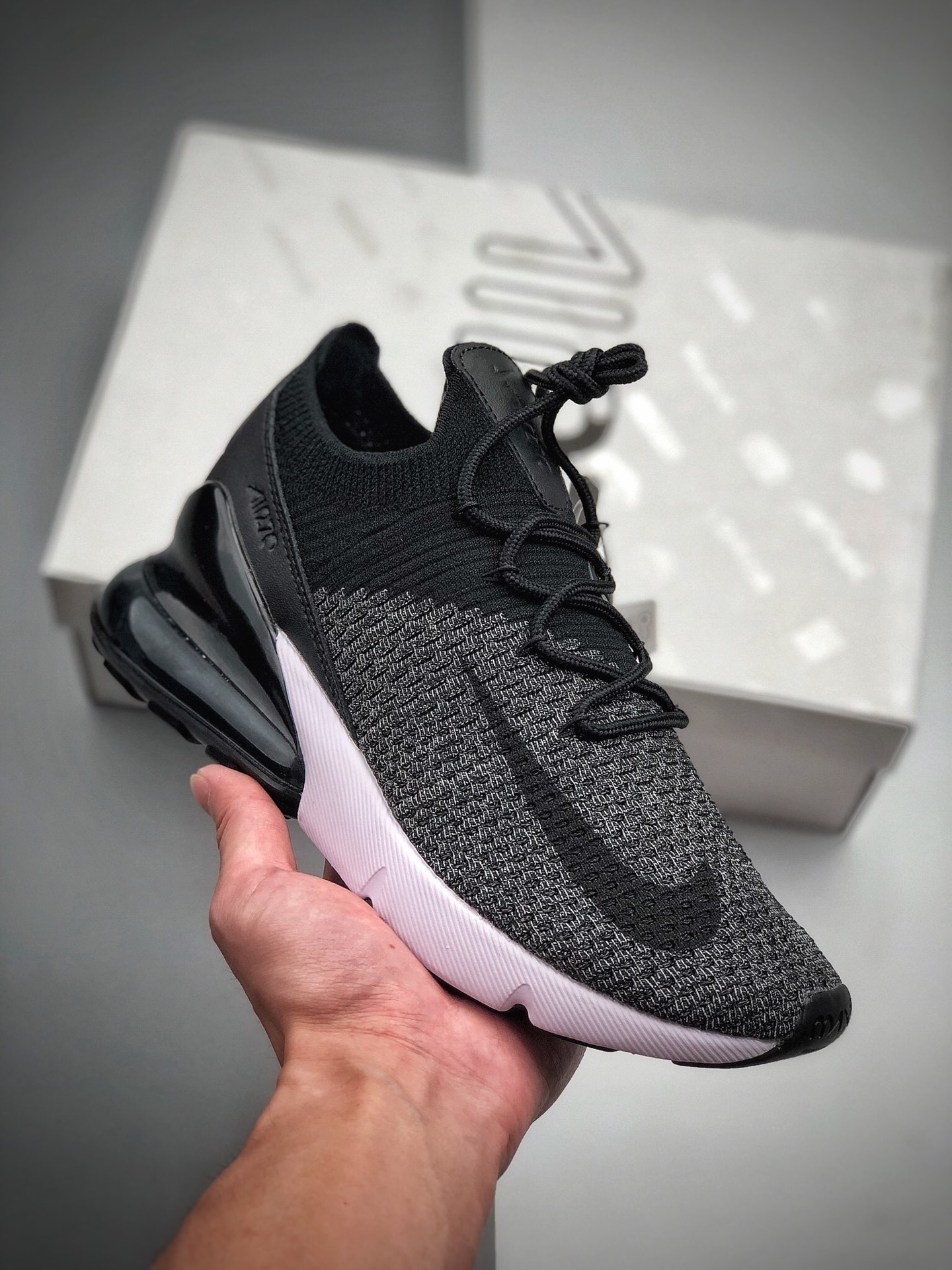 200  Nike Air Max 270 Flyknit货号:AO1023 001