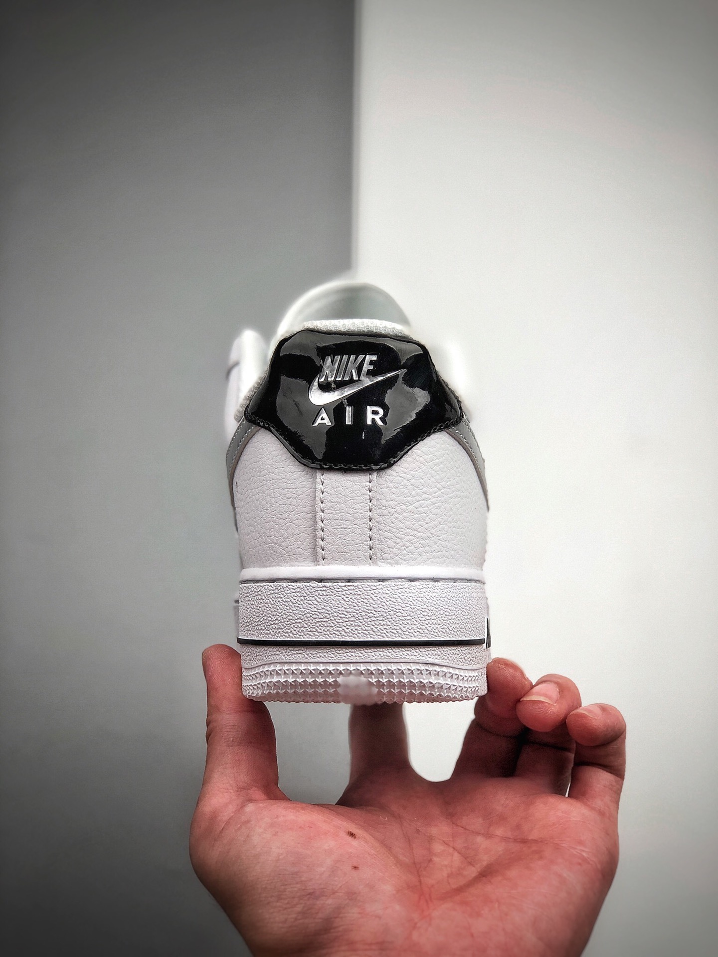 200 耐克Nike 空军一号运动休闲板鞋  货号：CZ4206-100