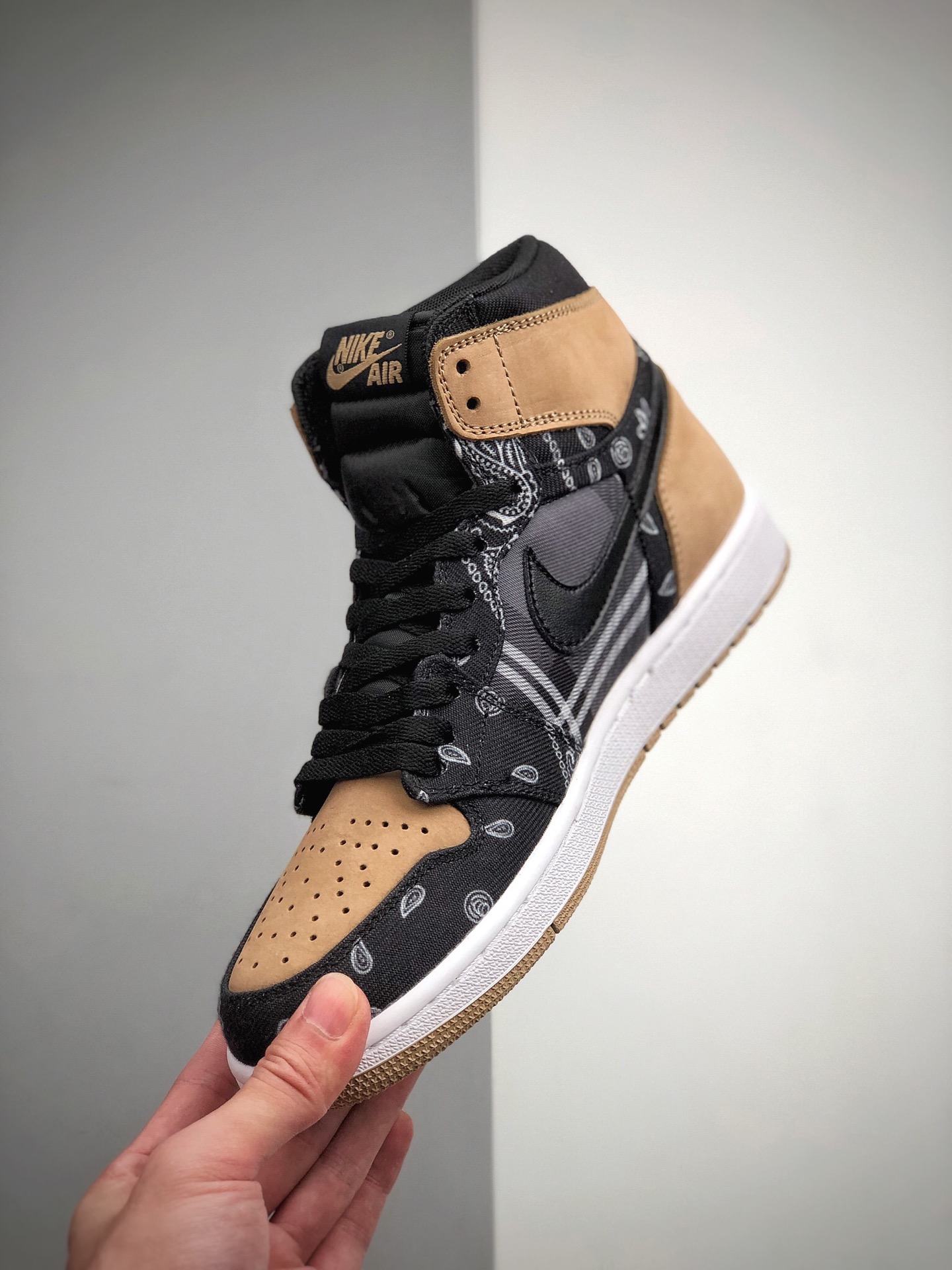 350 Travis Scott x Nike Air jordan 1TS联名腰果花 定制款  货号：CK5088-001