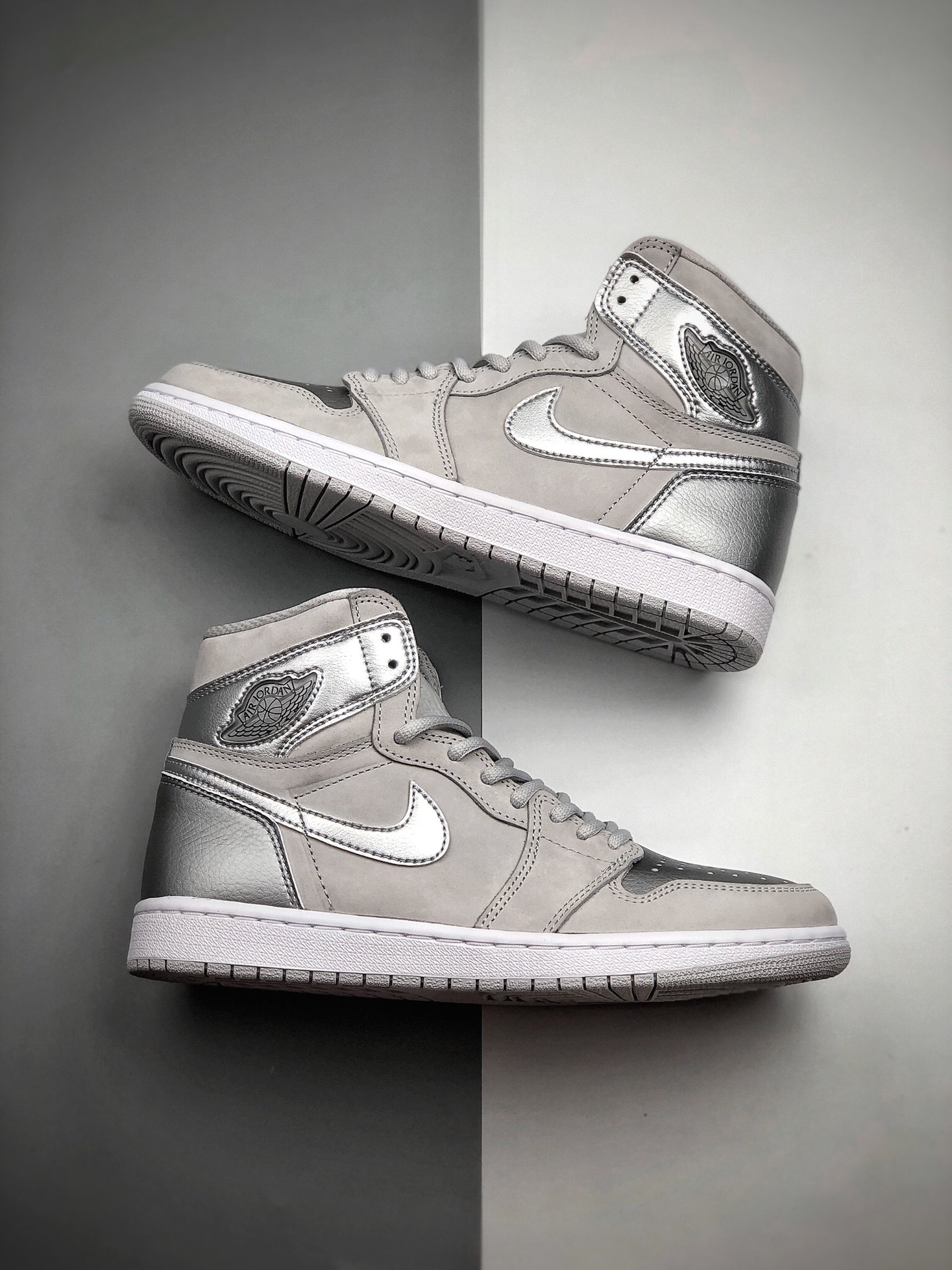 590  全网最高版本  Air Jordan 1 High OG AJ1“灰银日本东京” 灰银麂皮 DC1788-029