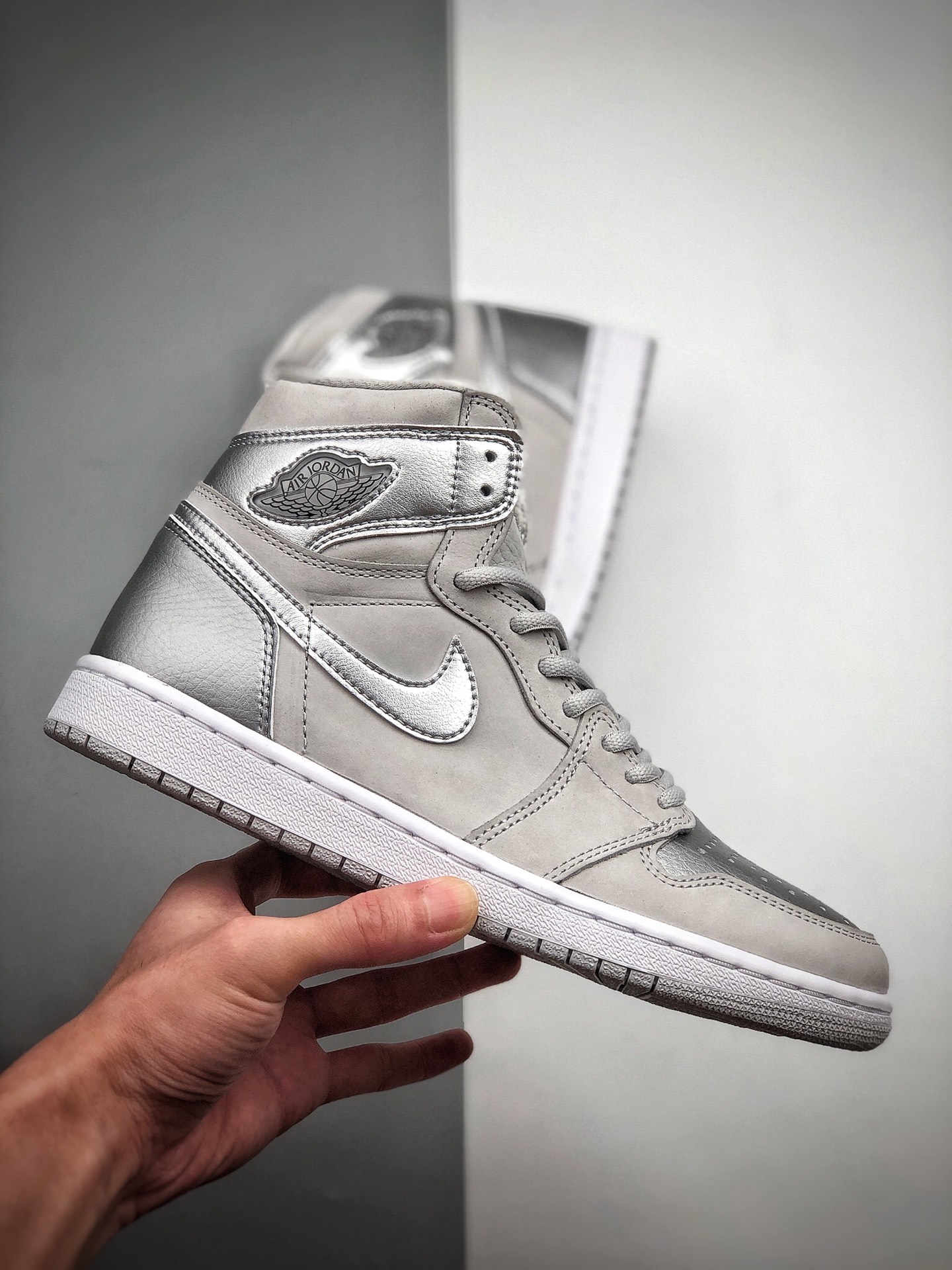 590  全网最高版本  Air Jordan 1 High OG AJ1“灰银日本东京” 灰银麂皮 DC1788-029