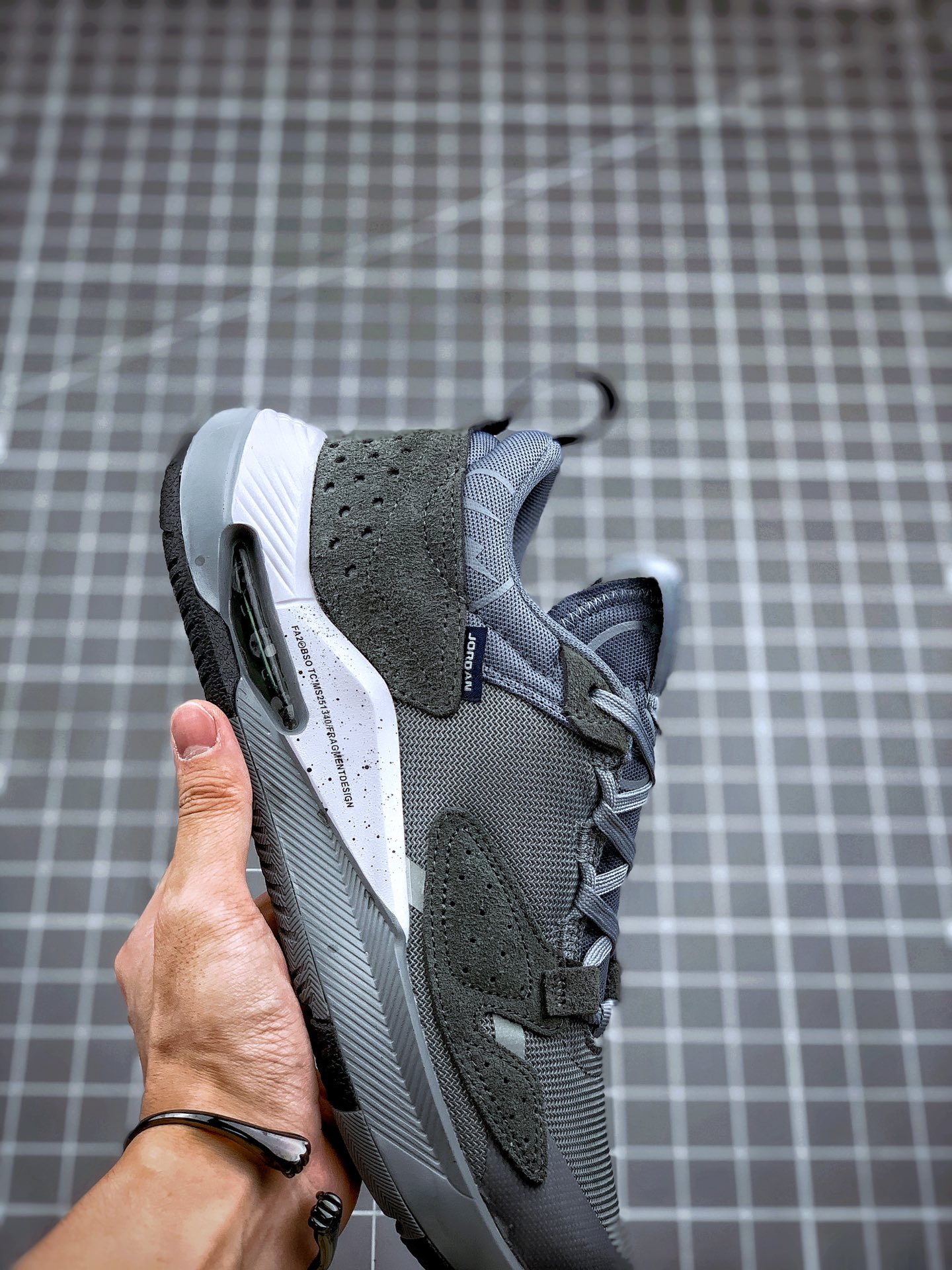 180 Nike Jordan Brand Air Cadence Air Cadence CV1761-019