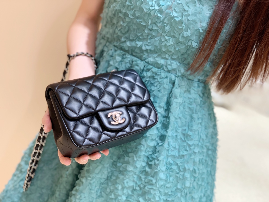 CHANEL CF 17CM方胖子 A01115羊皮/黑色/银扣