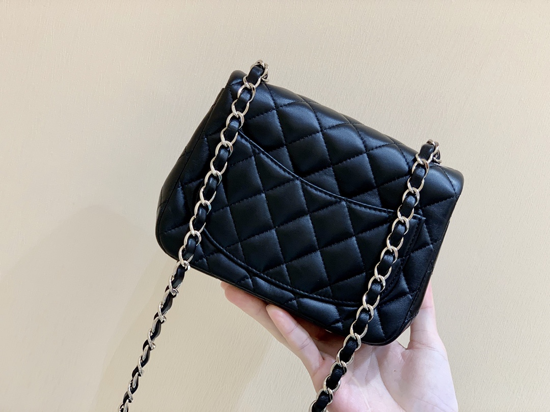 CHANEL CF 17CM方胖子 A01115羊皮/黑色/银扣