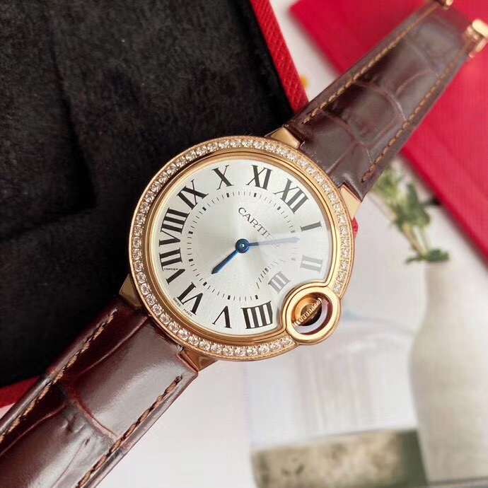 Cartier 石英表系列 蓝气球 33mm男女款 尺寸33MM 市面上独家 双卜形蓝宝石水晶玻璃