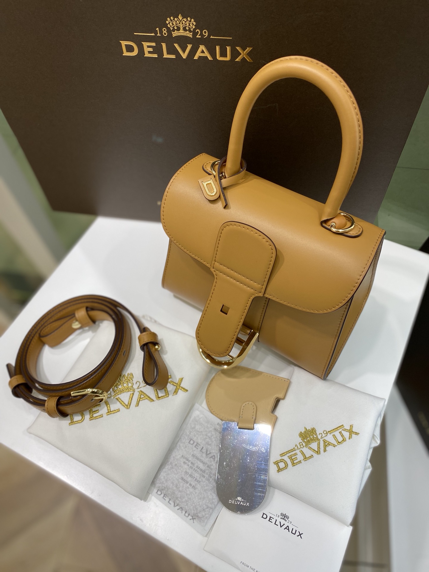 新版焦糖金扣比利时皇家御用品牌顶级原单Delvaux新版双环brillantbox皮现货️小羊皮内里配套